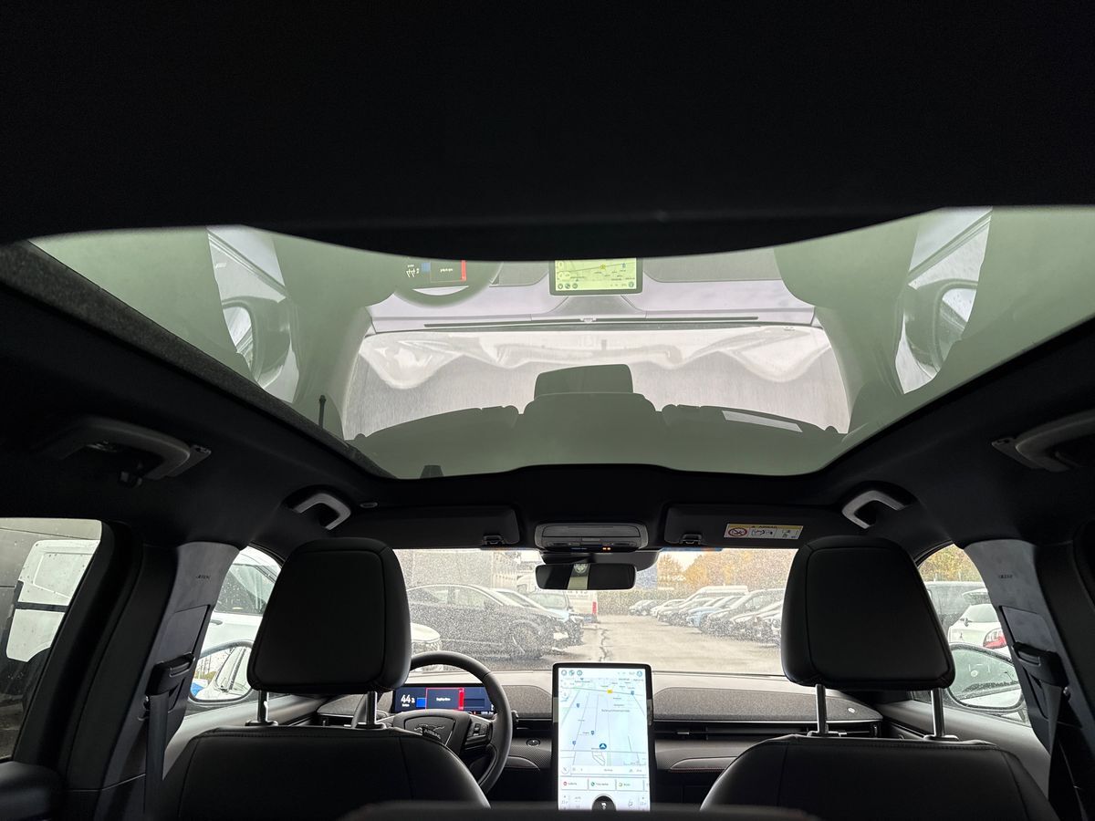 Billede af Ford Mustang Mach-E EL UR Premium AWD 351HK 5d Aut.