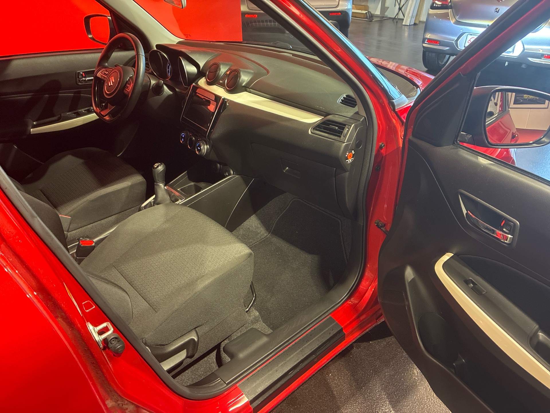 Billede af Suzuki Swift 1,2 Dualjet  Mild hybrid Exclusive Hybrid 90HK 5d