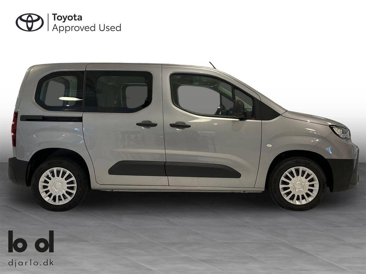 Billede af Toyota Proace City Verso Electric Medium EL Active 2 Skydedøre 136HK Aut.