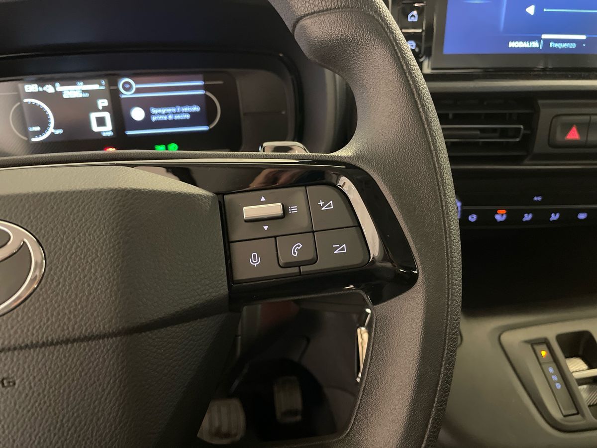 Billede af Toyota Proace City Verso Electric Medium EL Active 2 Skydedøre 136HK Aut.