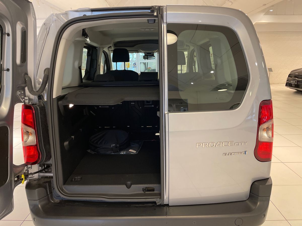 Billede af Toyota Proace City Verso Electric Medium EL Active 2 Skydedøre 136HK Aut.