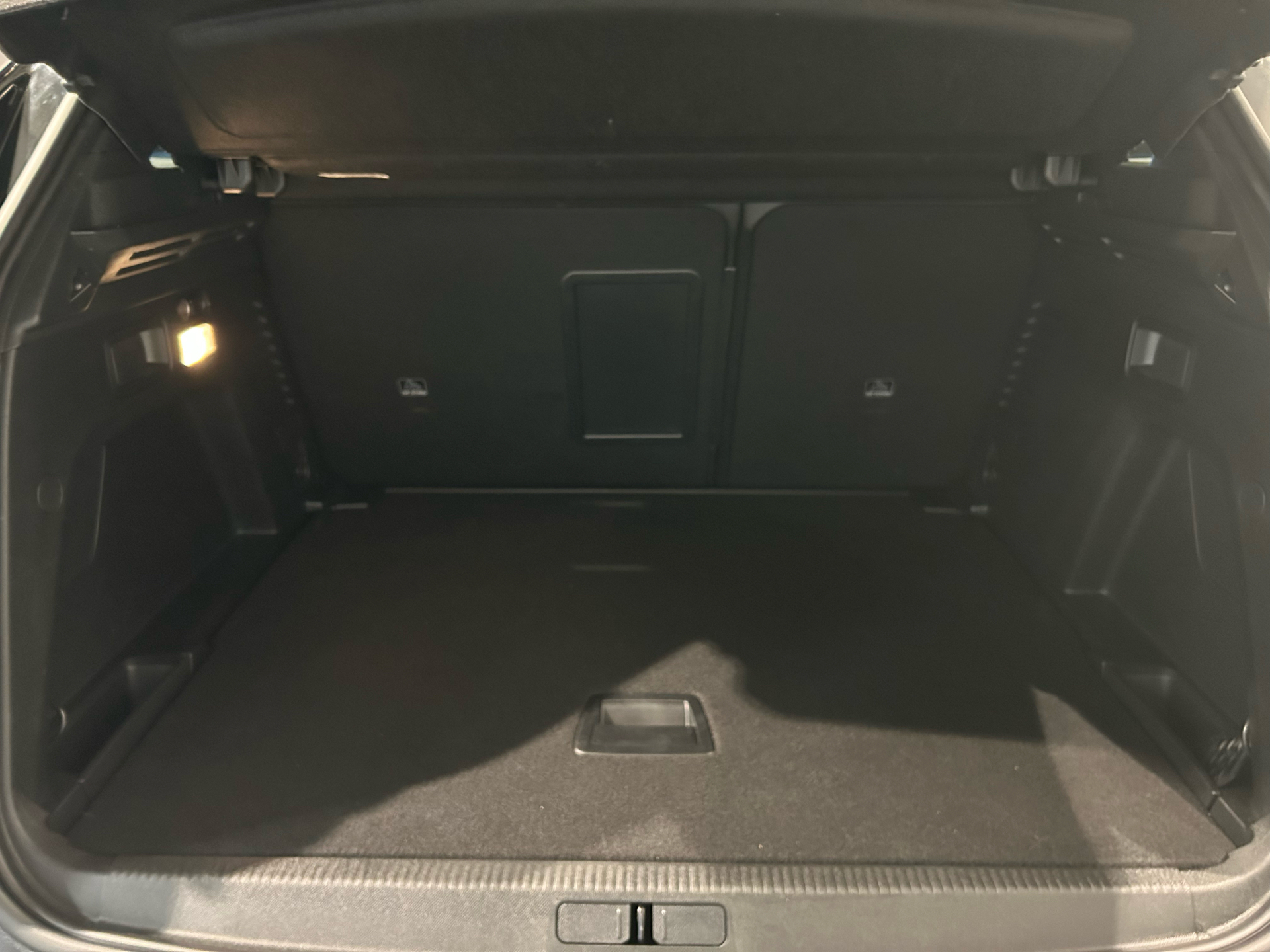 Billede af Peugeot 3008 1,5 BlueHDi Allure Pack EAT8 130HK 5d 8g Aut.