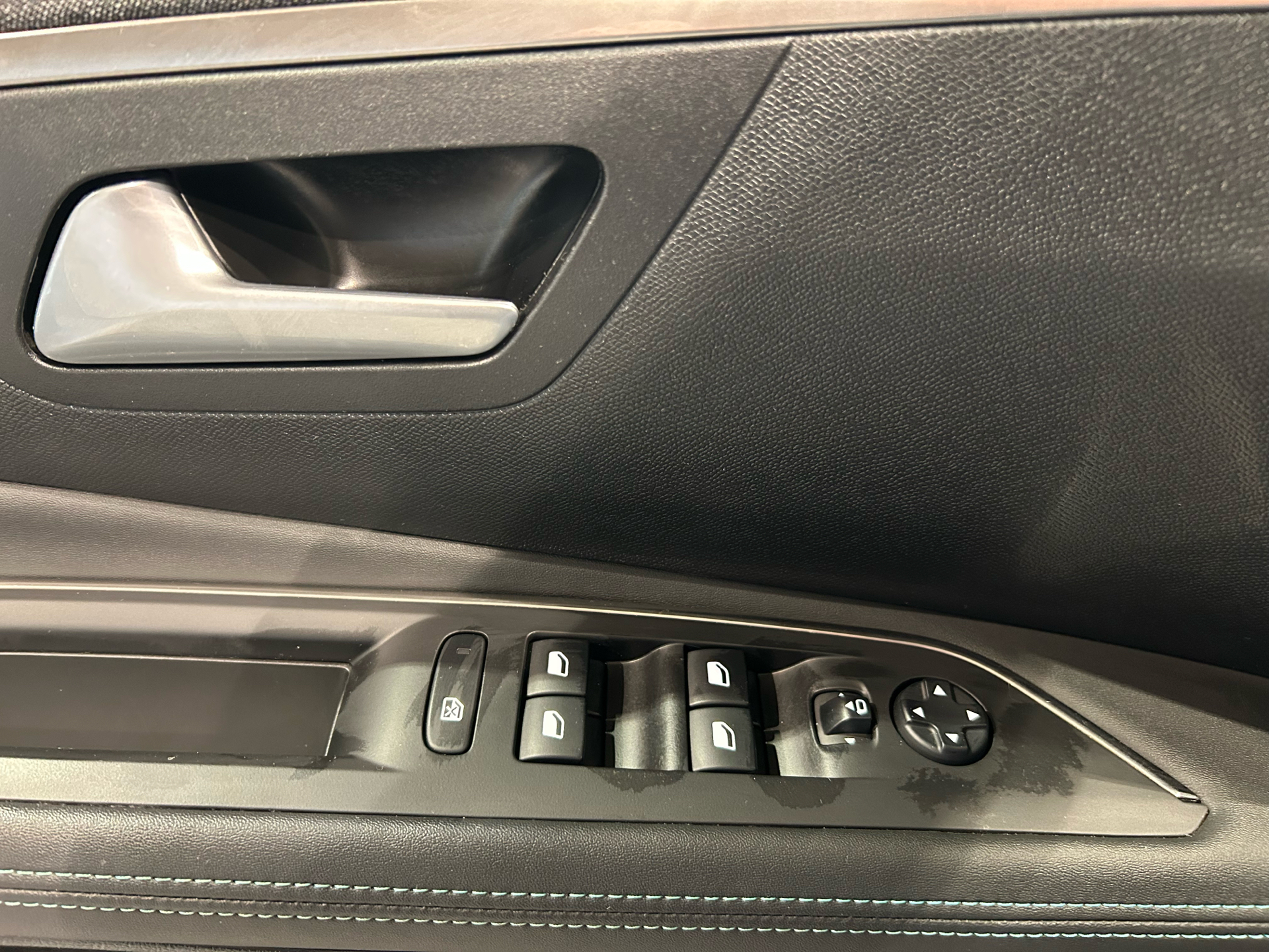 Billede af Peugeot 3008 1,5 BlueHDi Allure Pack EAT8 130HK 5d 8g Aut.