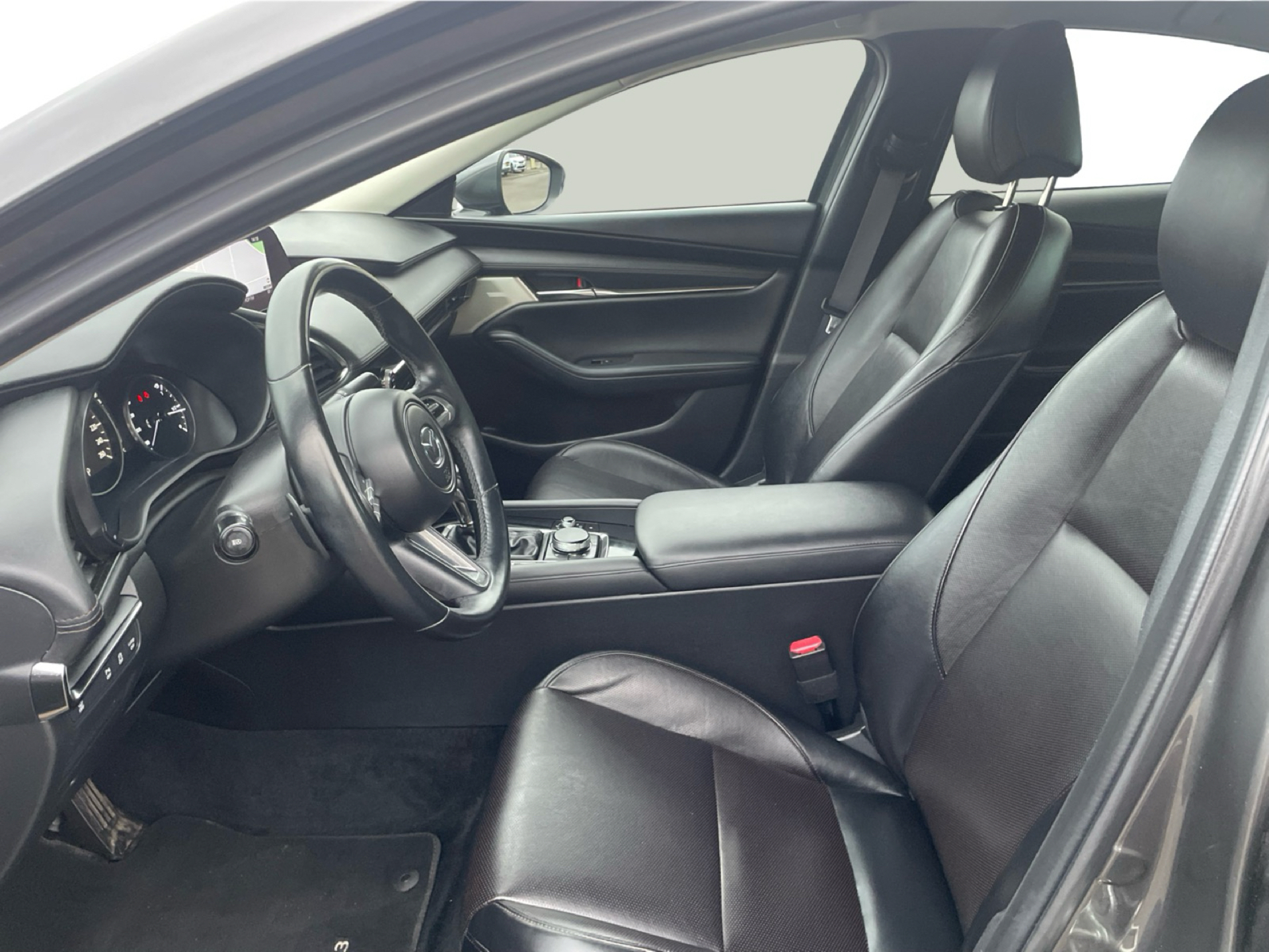 Billede af Mazda 3 2,0 Skyactiv-G  Mild hybrid Cosmo 150HK 6g Aut.