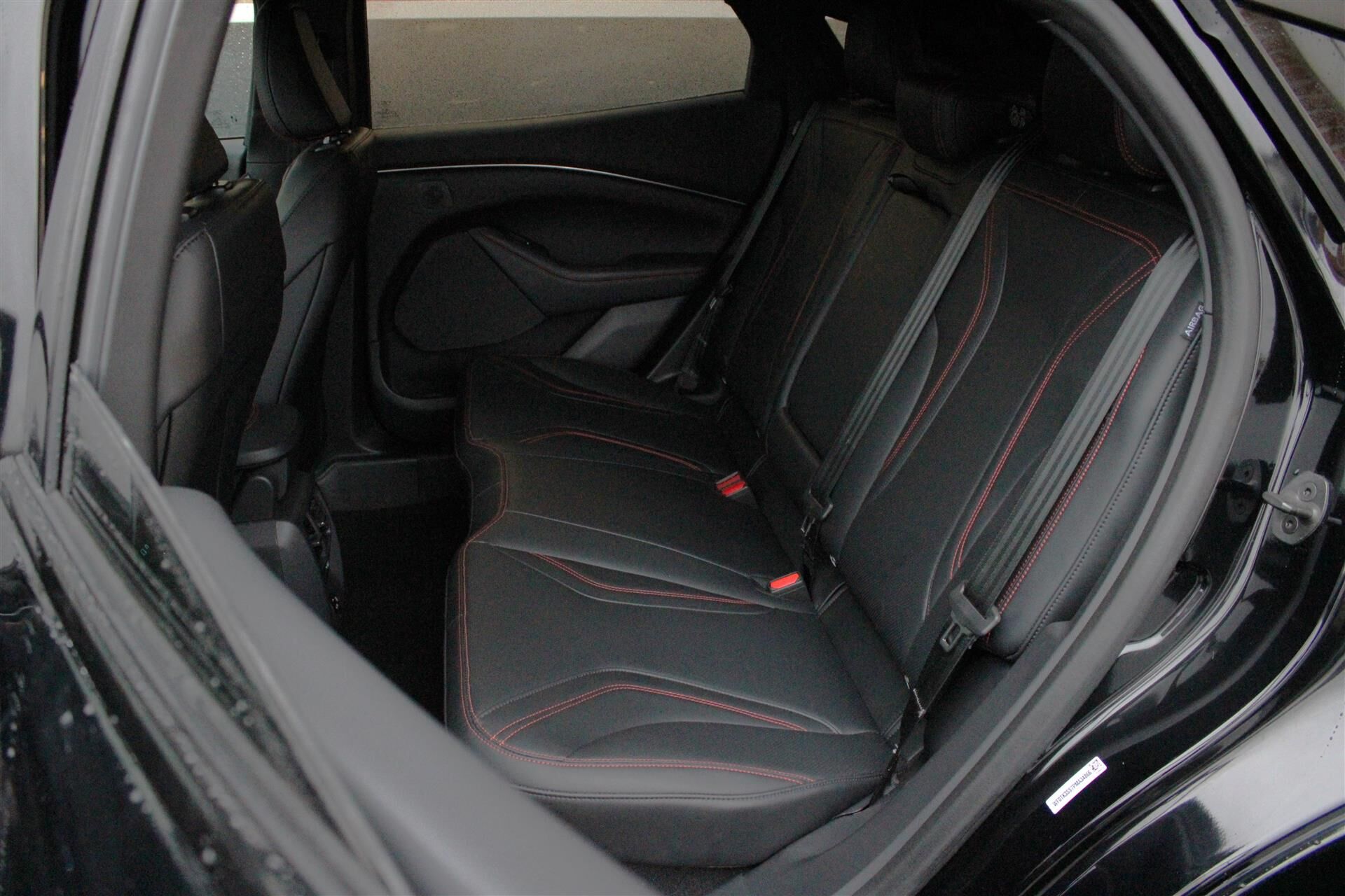 Billede af Ford Mustang Mach-E EL SR Premium AWD 269HK 5d Aut.