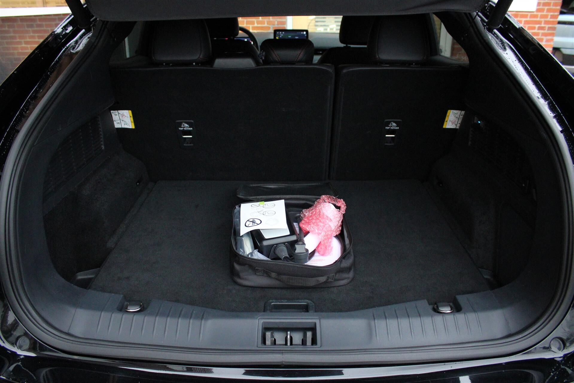 Billede af Ford Mustang Mach-E EL SR Premium AWD 269HK 5d Aut.