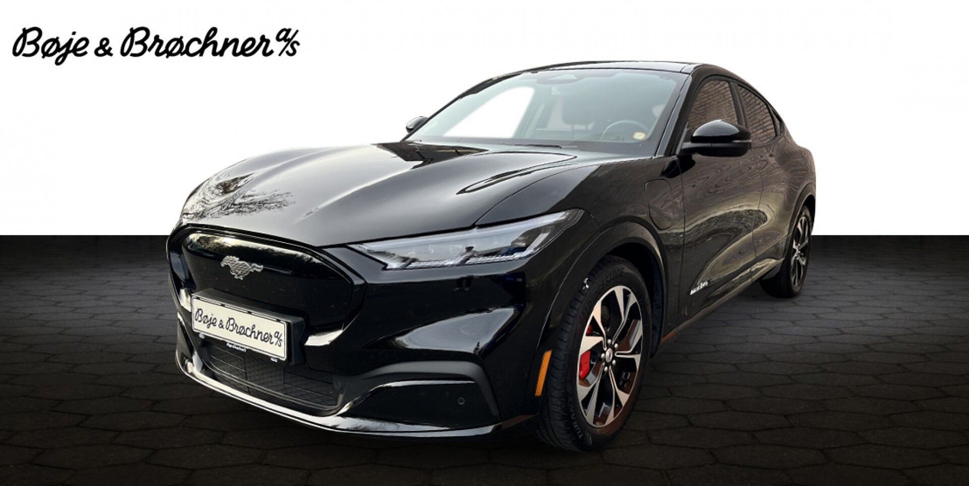 Billede af Ford Mustang Mach-E EL UR AWD 351HK 5d Aut.