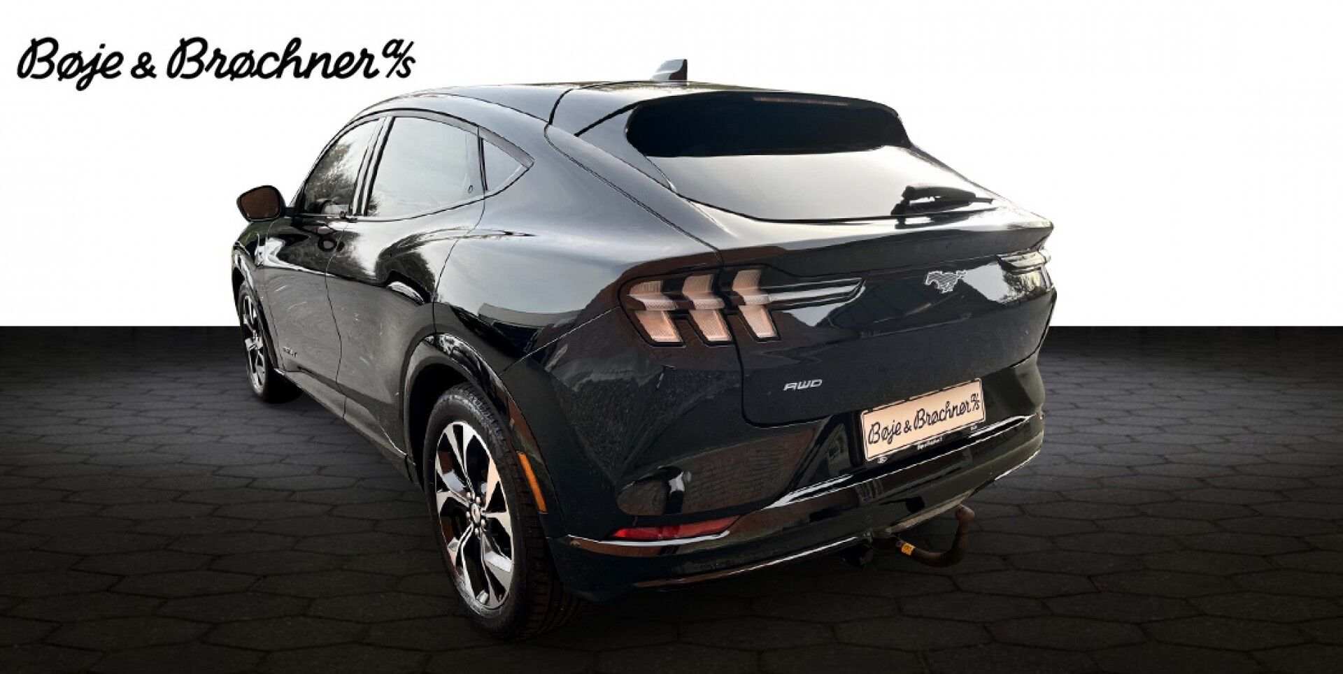 Billede af Ford Mustang Mach-E EL UR AWD 351HK 5d Aut.