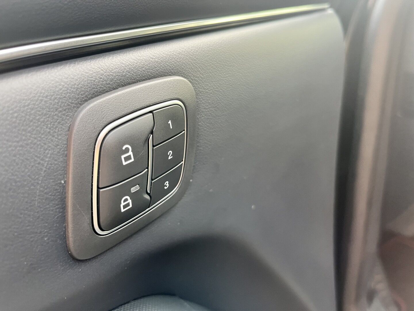 Billede af Ford Mustang Mach-E EL UR AWD 351HK 5d Aut.