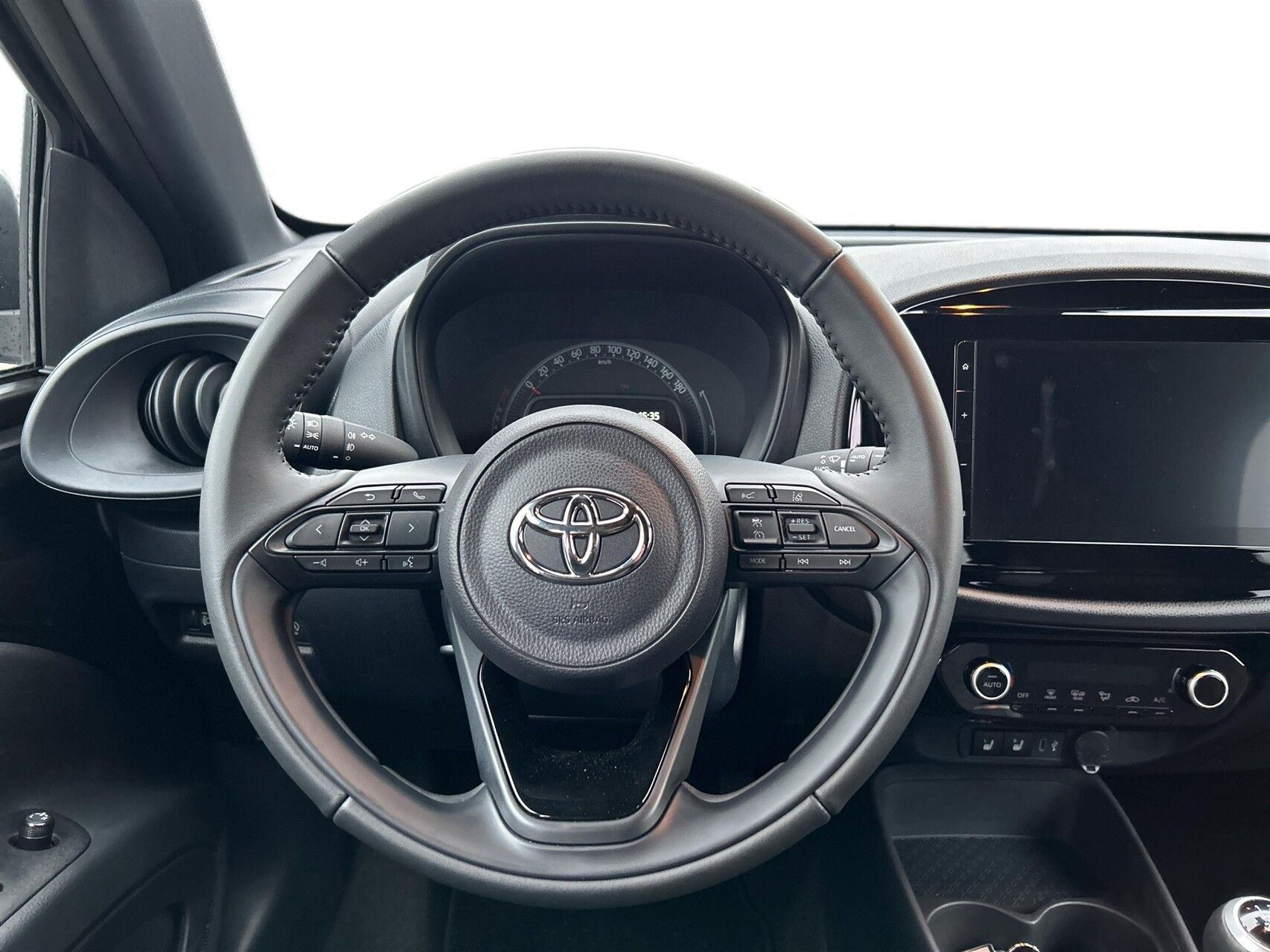 Billede af Toyota Aygo X 1,0 VVT-I Active 72HK 5d