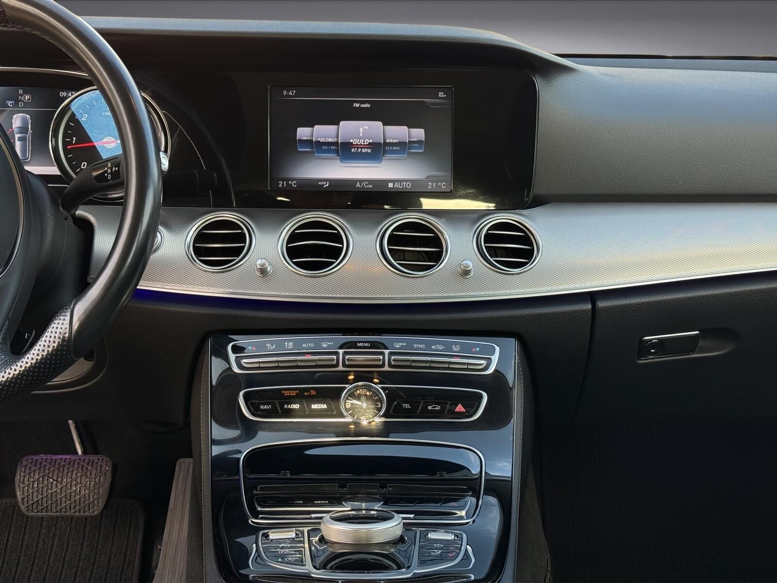 Billede af Mercedes-Benz E220 d T 2,0 D Business 9G-Tronic 194HK Stc 9g Aut.