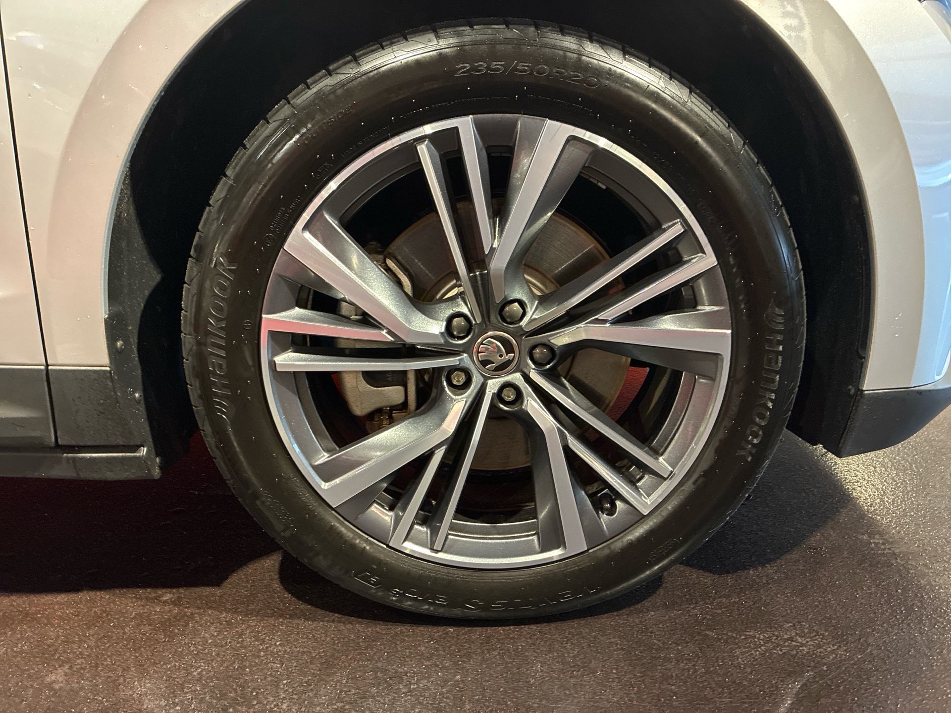 Billede af Skoda Enyaq iV 85x EL Premium 4x4 286HK 5d Aut.