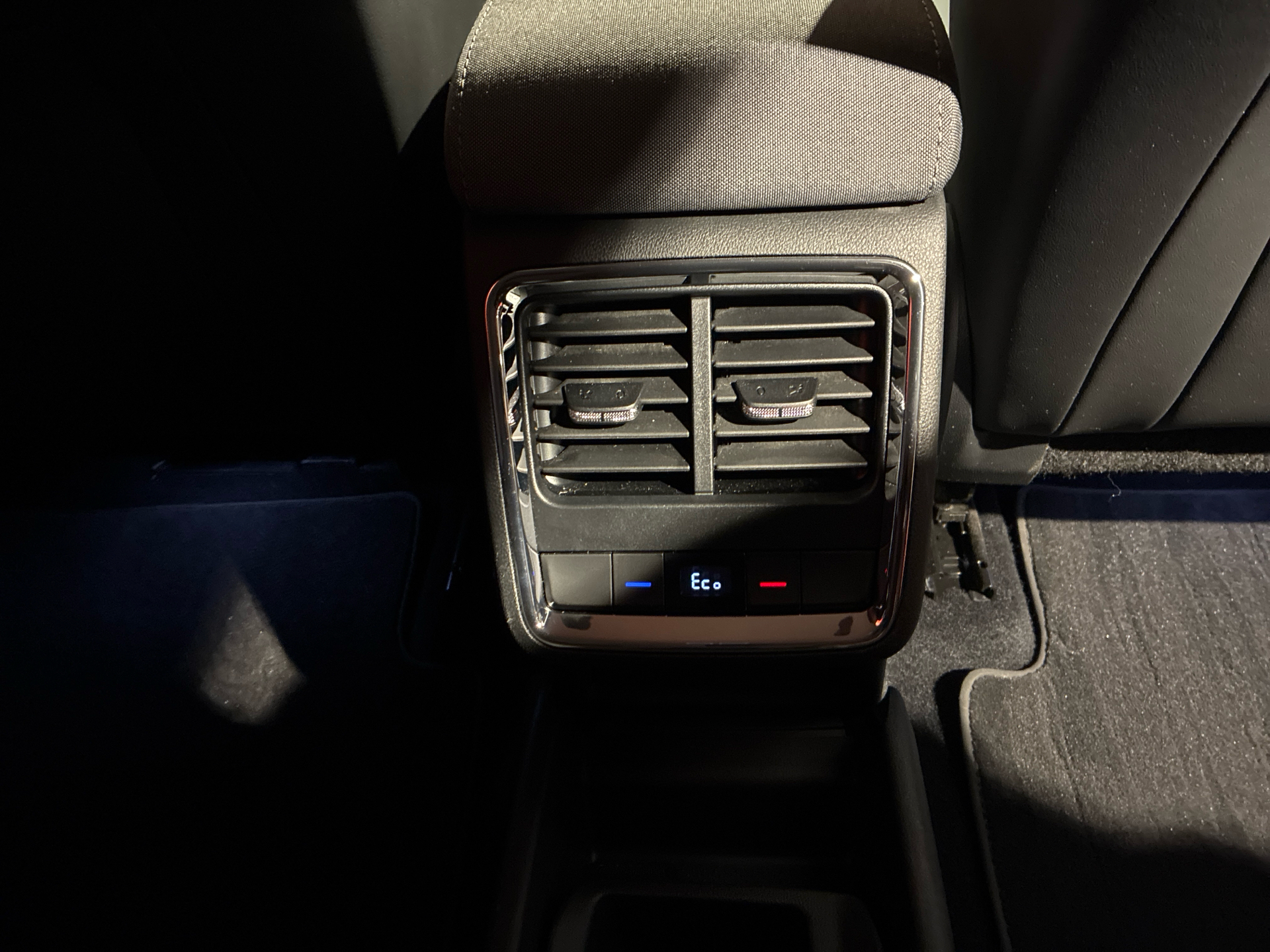 Billede af Skoda Enyaq iV 85x EL Premium 4x4 286HK 5d Aut.