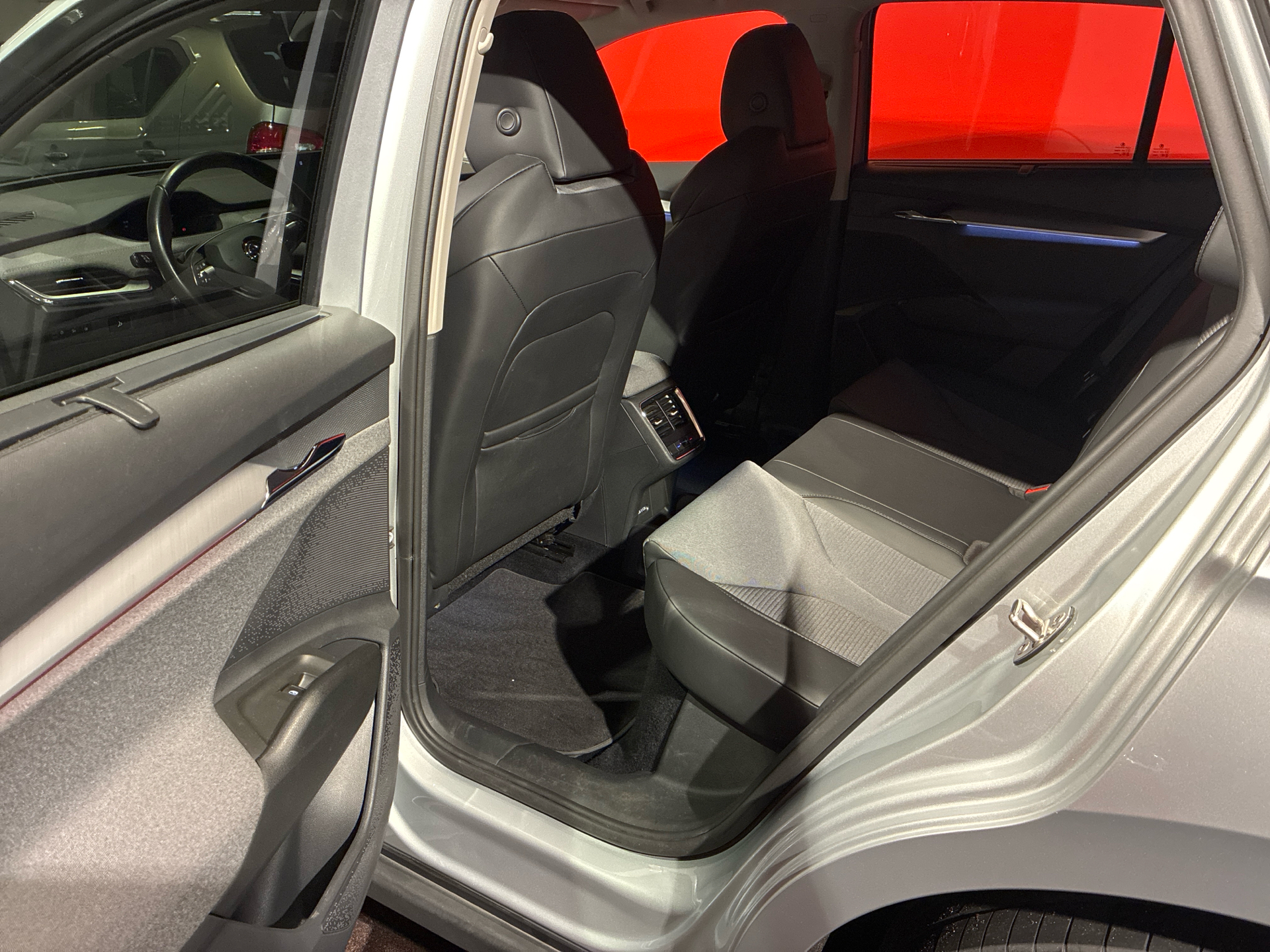 Billede af Skoda Enyaq iV 85x EL Premium 4x4 286HK 5d Aut.