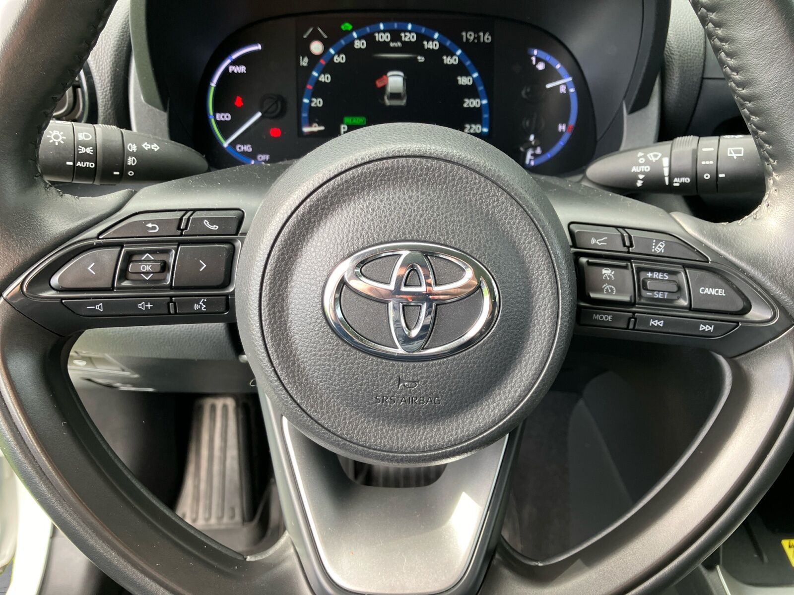 Billede af Toyota Yaris Cross 1,5 Hybrid Active Technology 116HK 5d Trinl. Gear