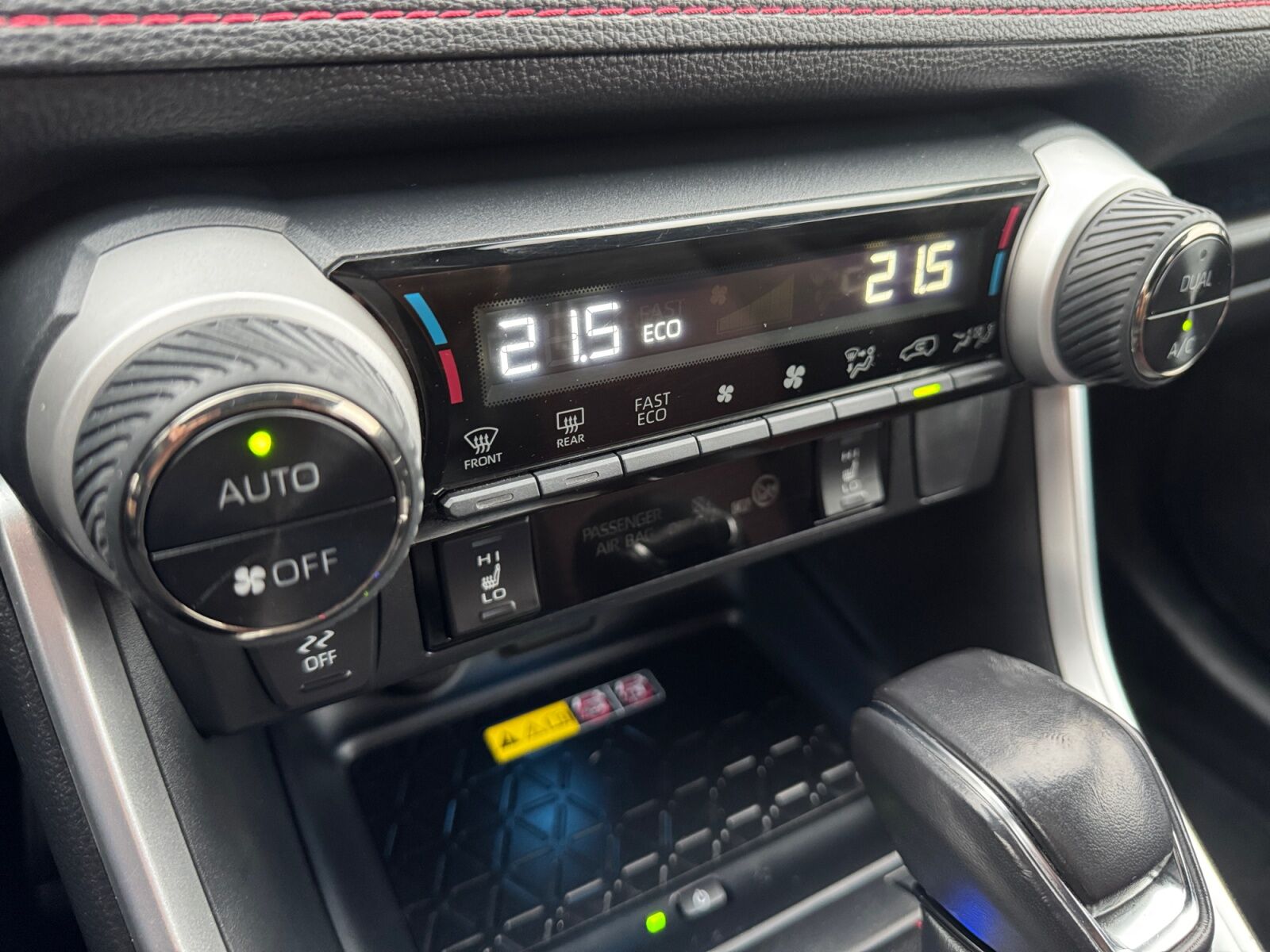 Billede af Toyota RAV4 Plug-in 2,5 Plugin-hybrid Active Comfort AWD 306HK 5d 6g Aut.