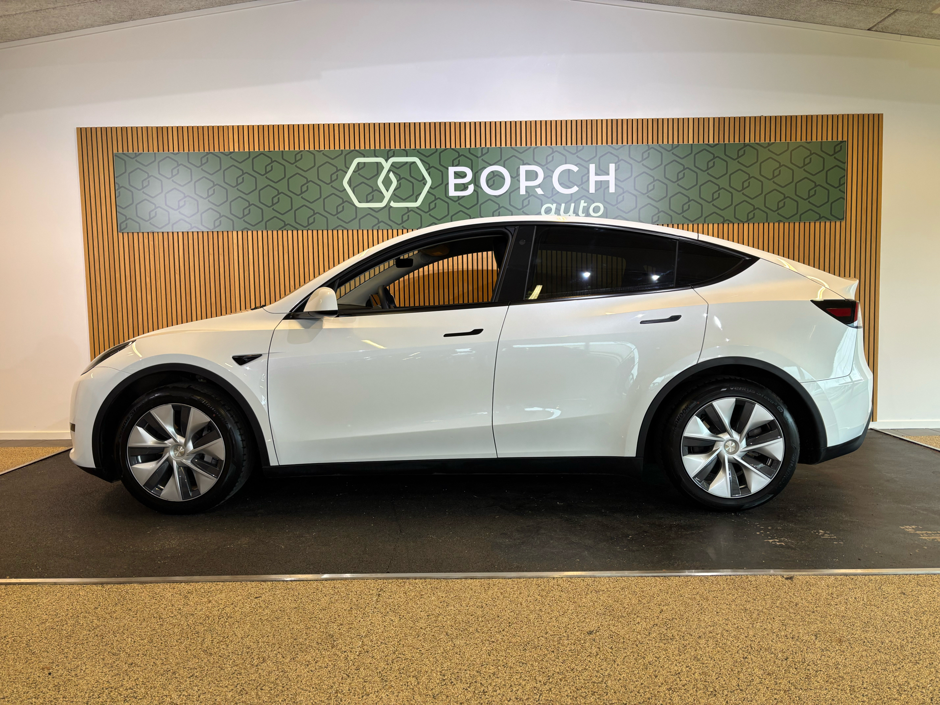 Billede af Tesla Model Y EL RWD 299HK 5d Aut.