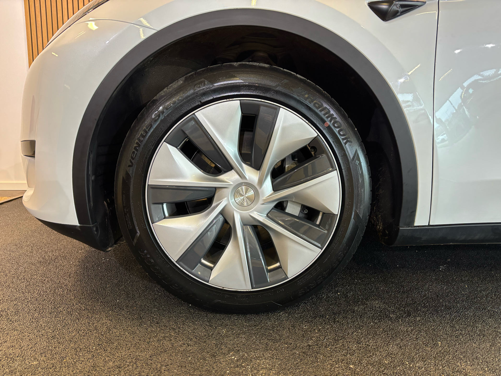 Billede af Tesla Model Y EL RWD 299HK 5d Aut.