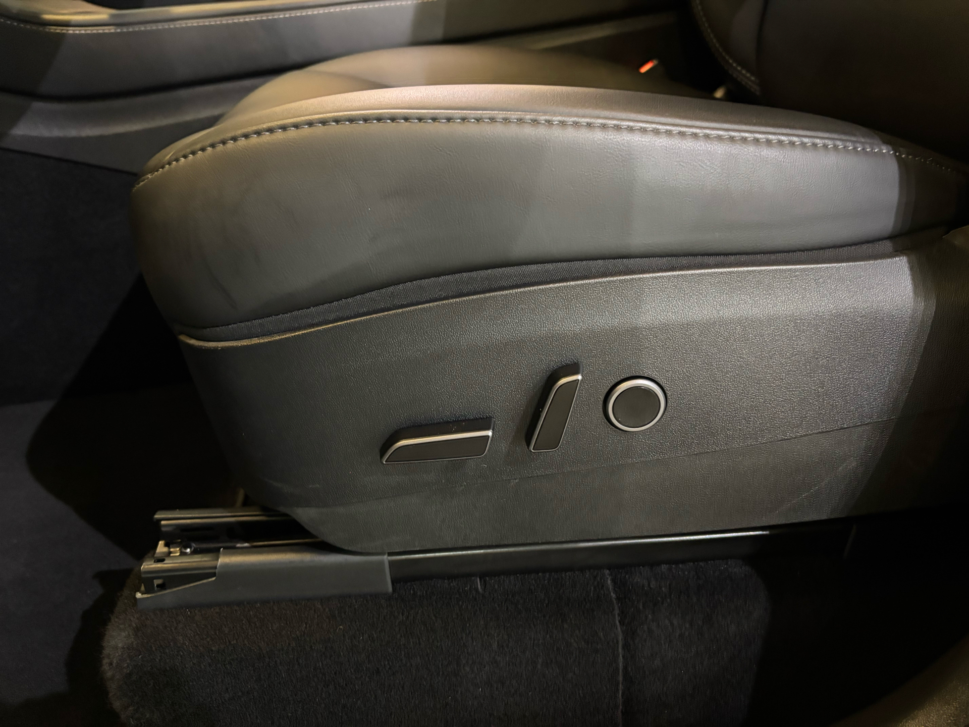 Billede af Tesla Model Y EL RWD 299HK 5d Aut.