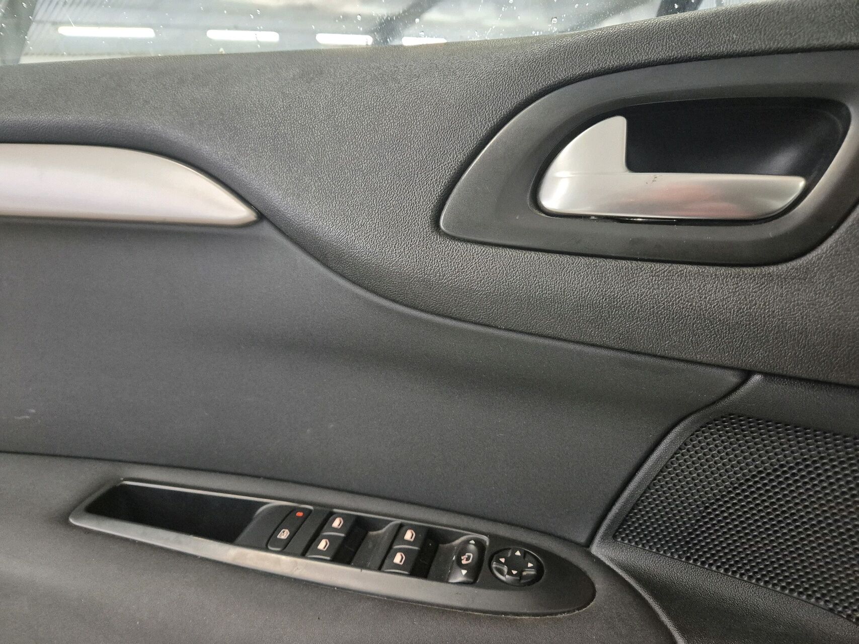 Billede af Citroën C4 1,6 Blue HDi Iconic start/stop 100HK 5d