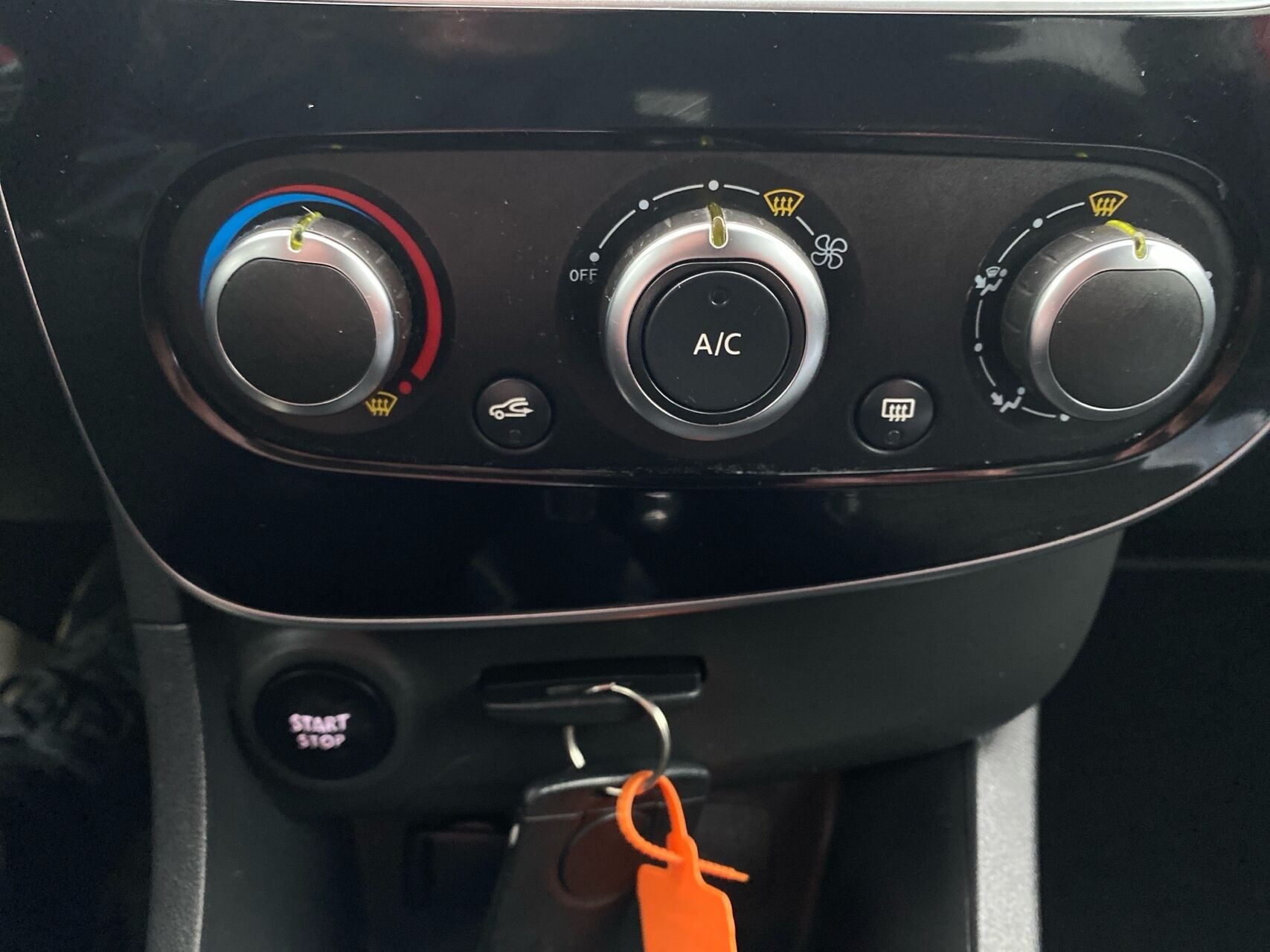 Billede af Renault Clio Sport Tourer 0,9 Energy TCe Zen 90HK Stc