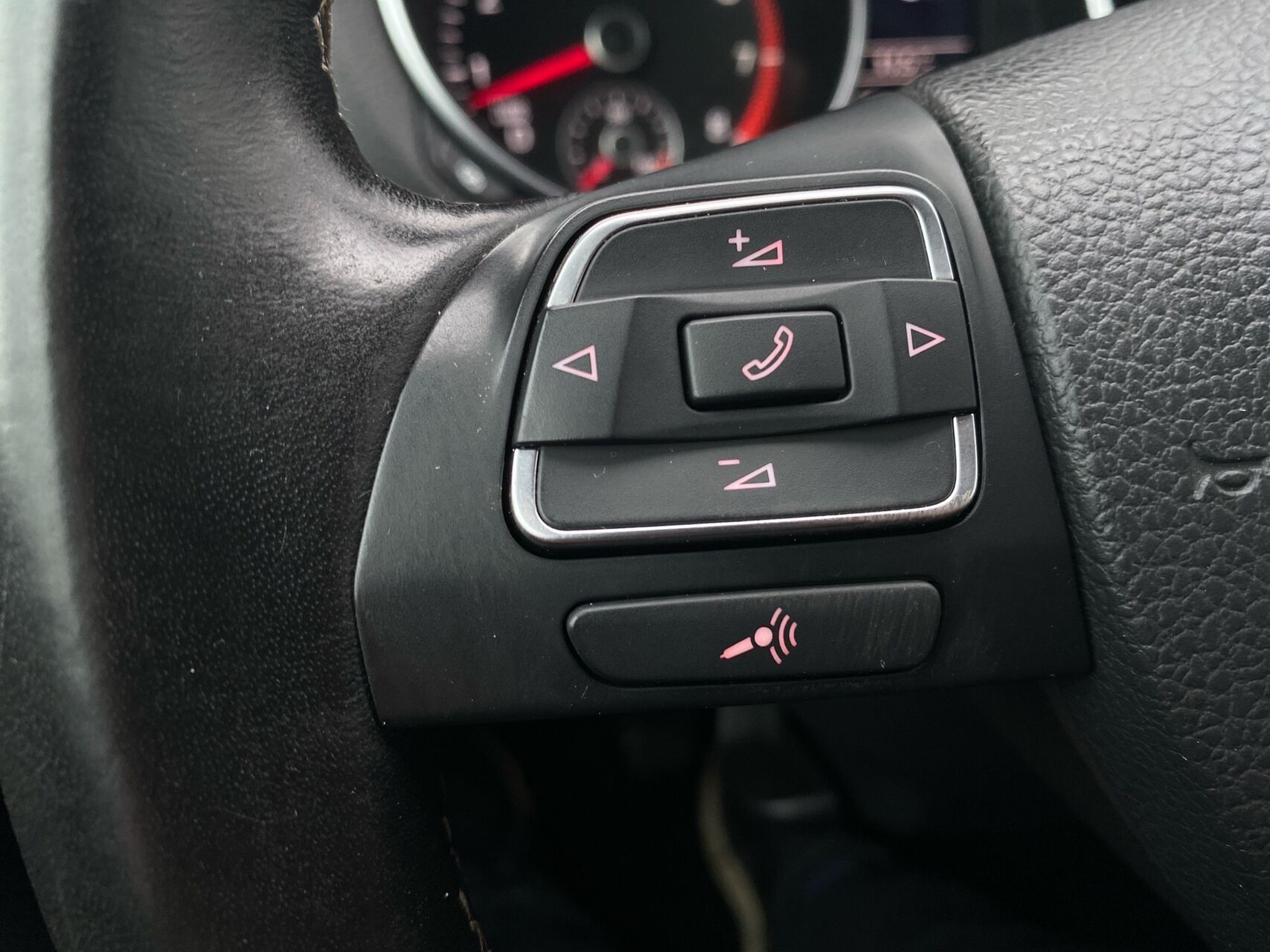 Billede af VW Golf 1,2 BlueMotion TSI Trendline 105HK 5d 6g