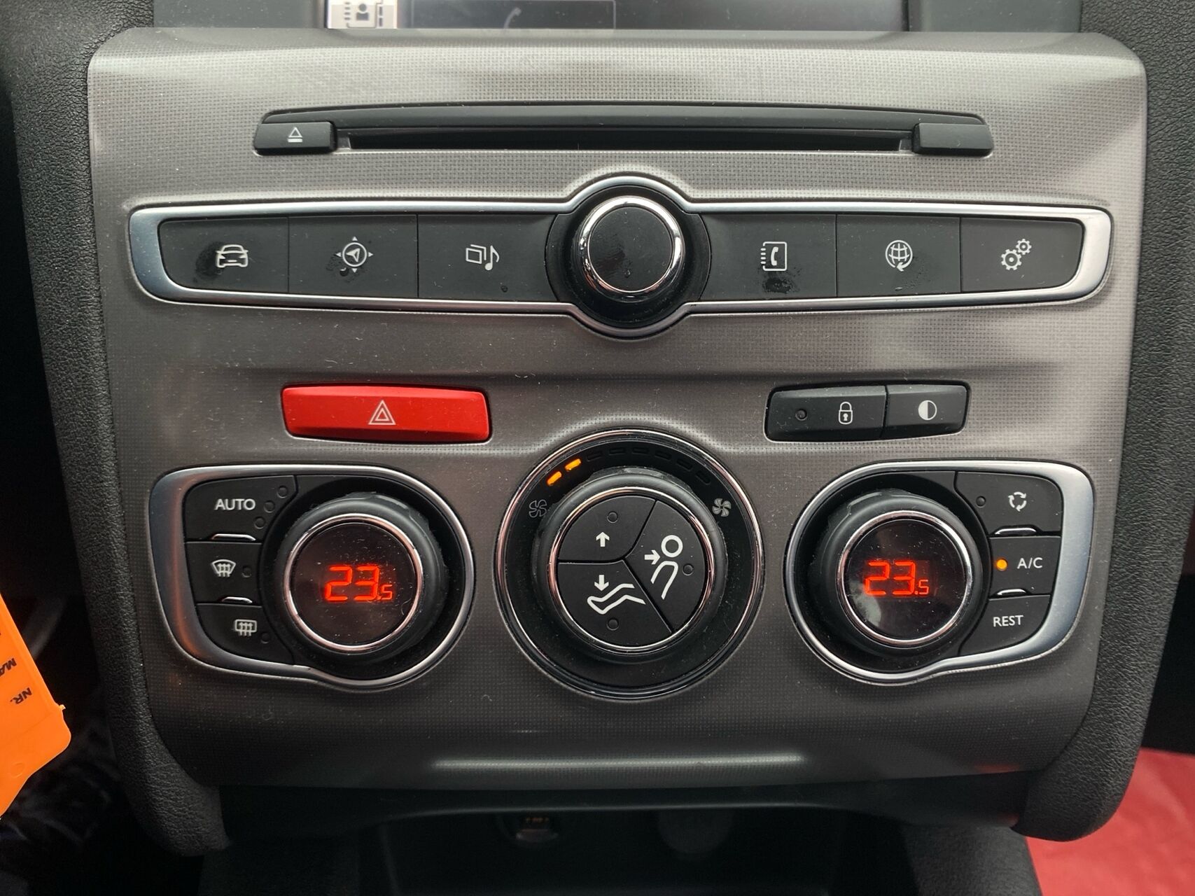 Billede af Citroën C4 1,6 Blue HDi Challenge start/stop 100HK 5d