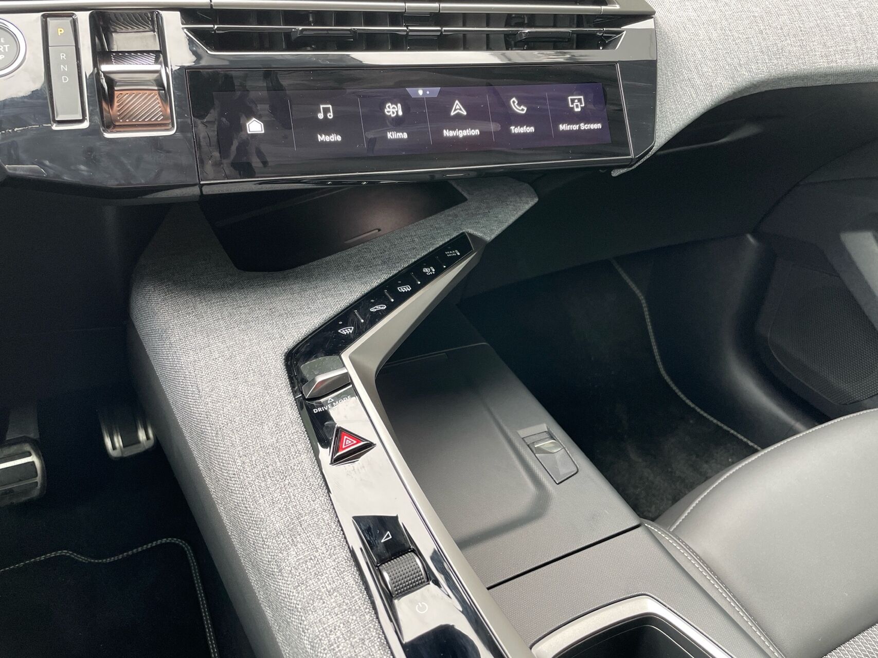 Billede af Peugeot e-5008 EL GT Pack 210HK 5d Aut.