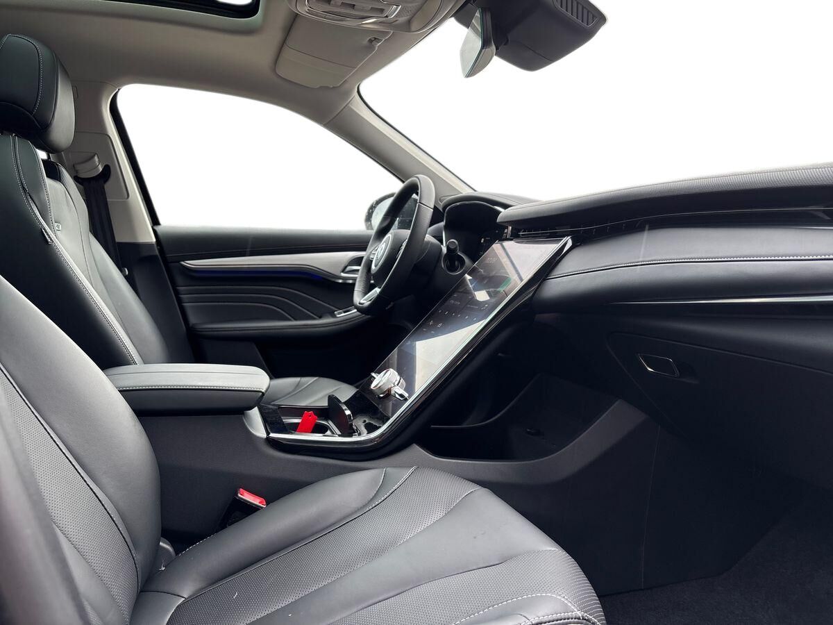 Billede af MG Marvel R EL Performance 4x4 288HK 5d Aut.