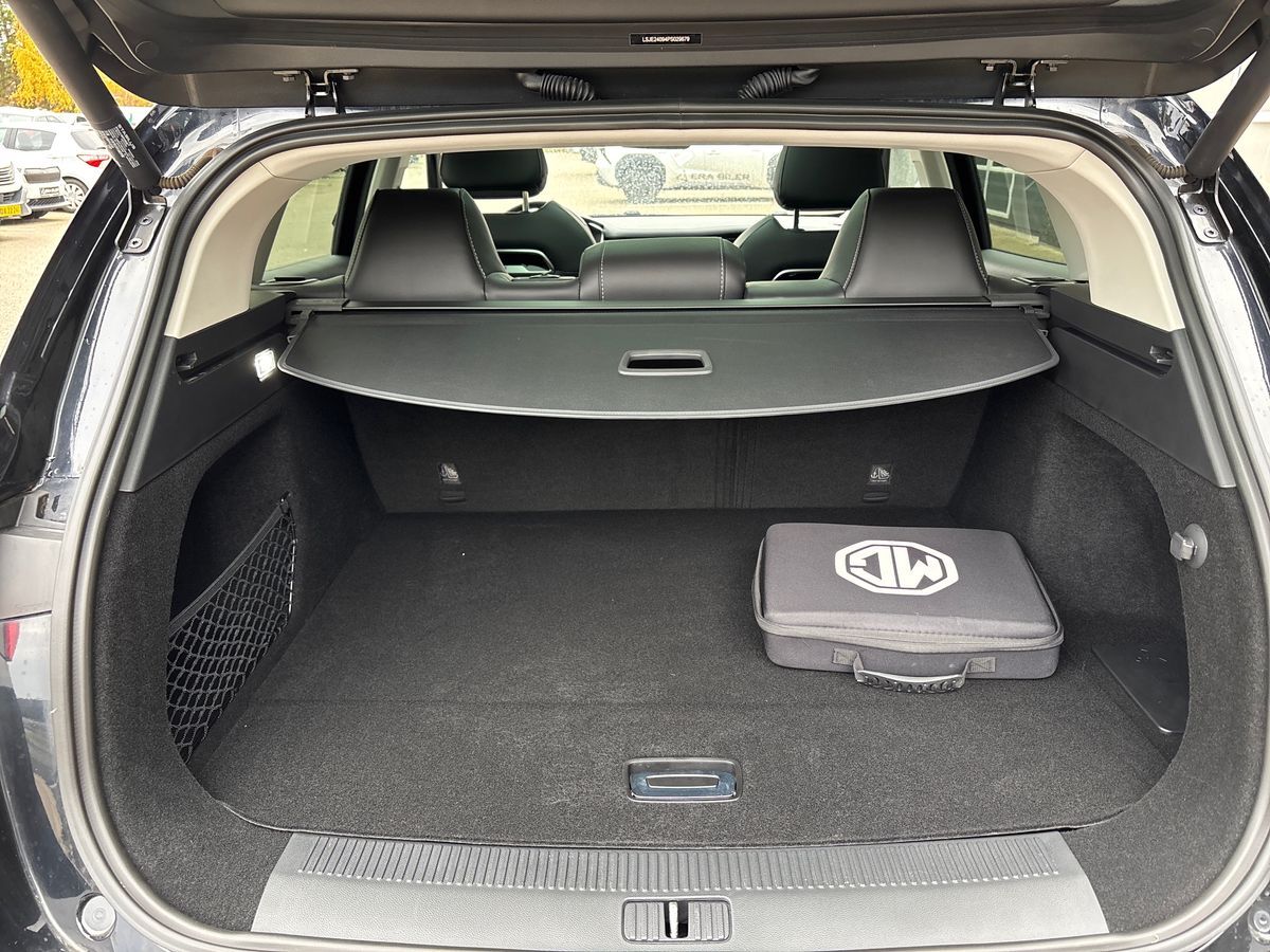 Billede af MG Marvel R EL Performance 4x4 288HK 5d Aut.