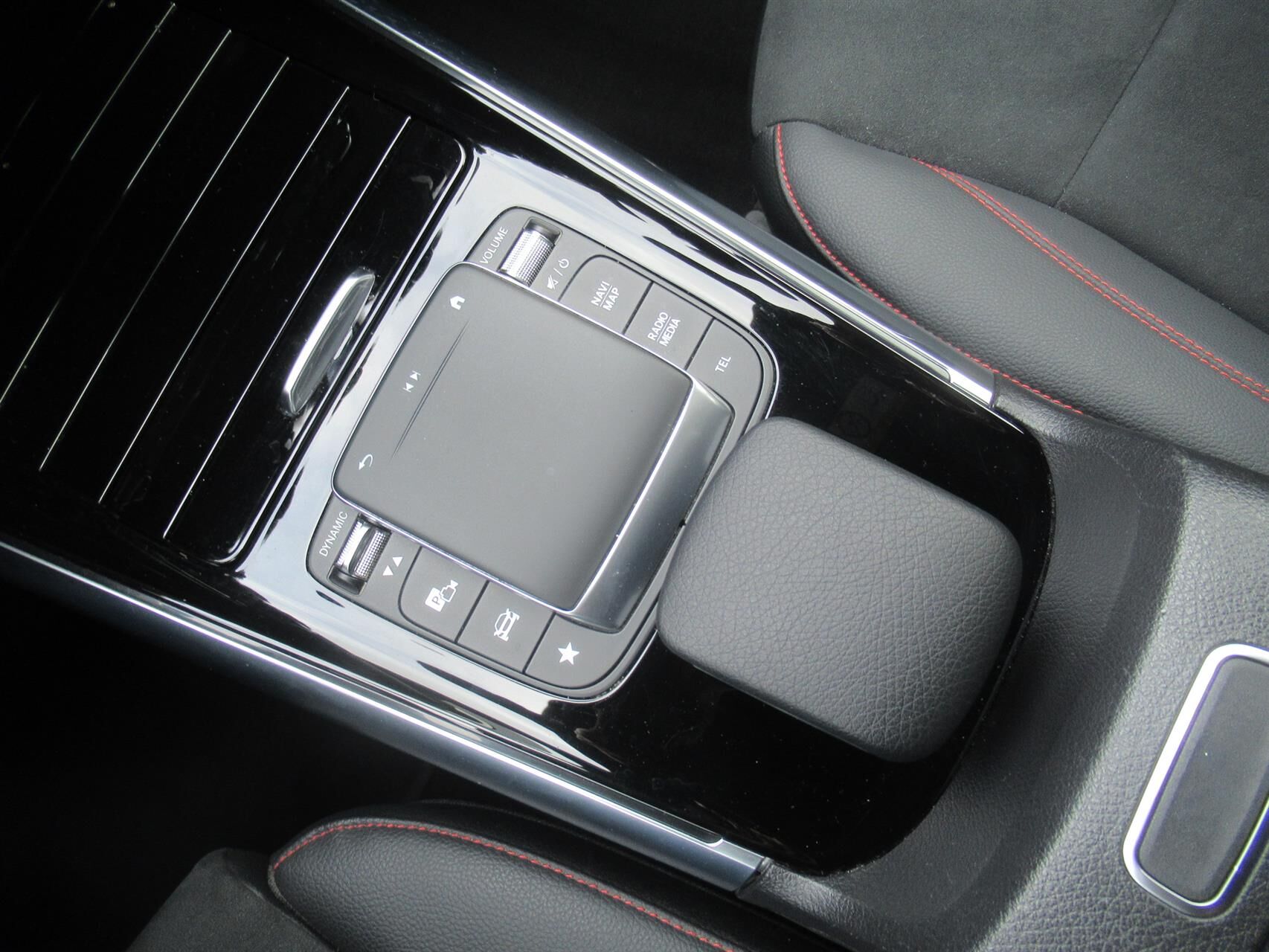 Billede af Mercedes-Benz GLA200 d 2,0 CDI AMG Line 8G-DCT 150HK 5d 8g Aut.