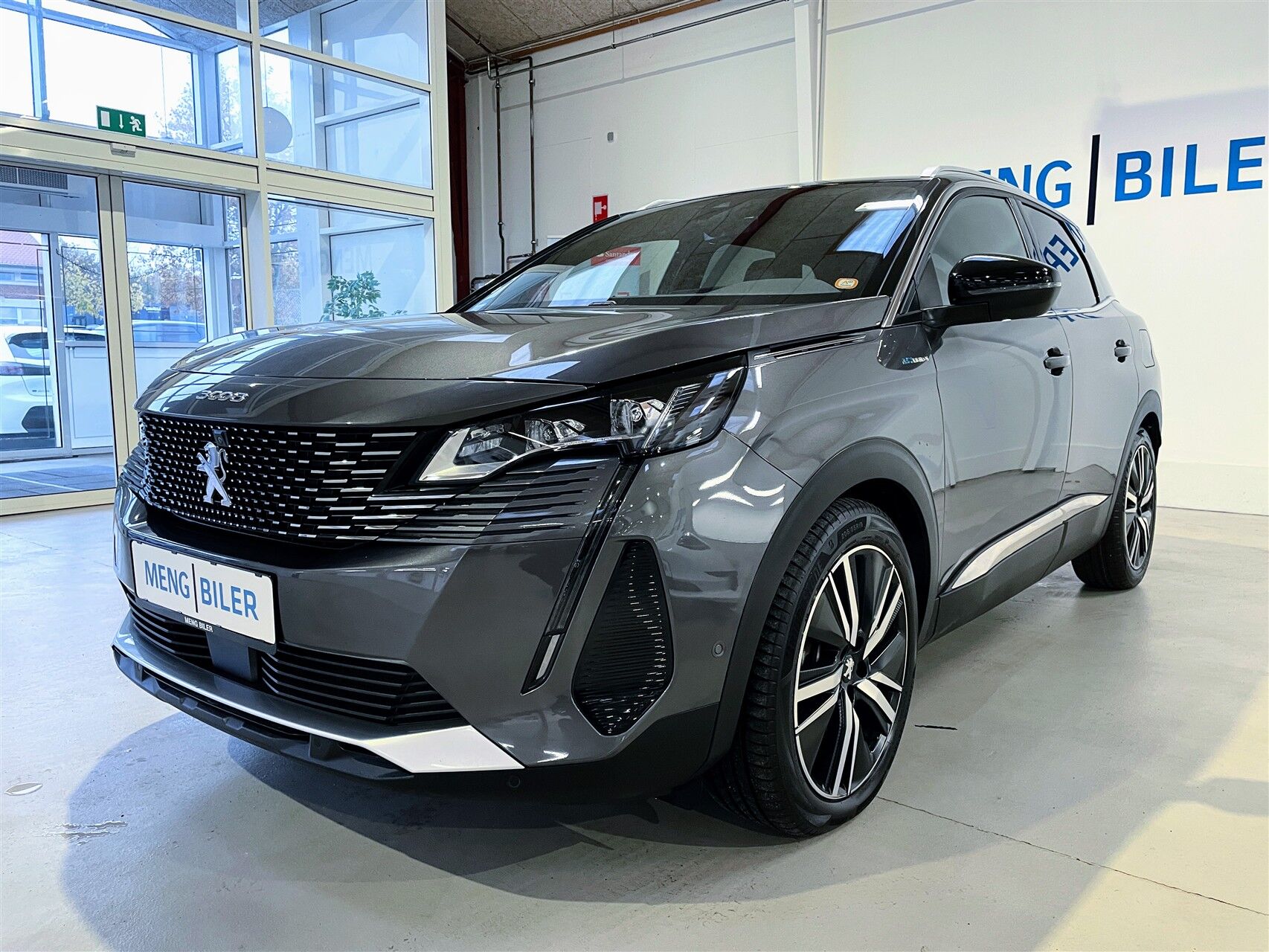 Billede af Peugeot 3008 1,6 PureTech  Plugin-hybrid GT Pack AWD EAT8 300HK 5d 8g Aut.