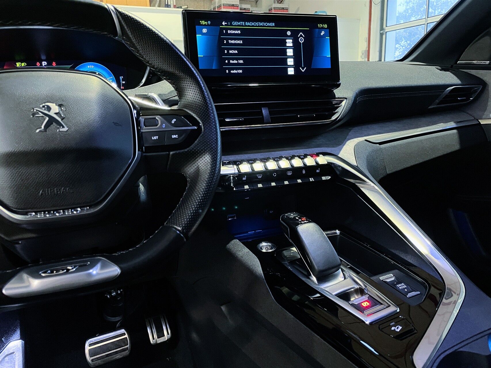 Billede af Peugeot 3008 1,6 PureTech  Plugin-hybrid GT Pack AWD EAT8 300HK 5d 8g Aut.