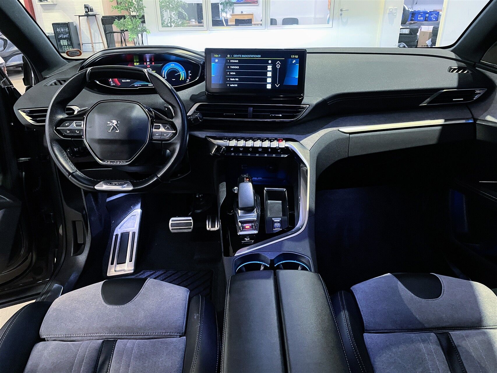 Billede af Peugeot 3008 1,6 PureTech  Plugin-hybrid GT Pack AWD EAT8 300HK 5d 8g Aut.