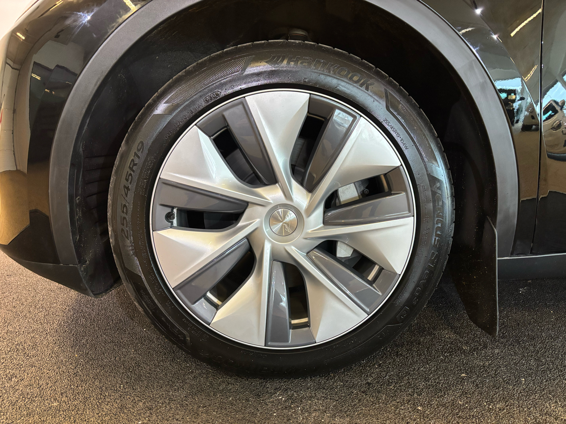 Billede af Tesla Model Y EL RWD 299HK 5d Aut.