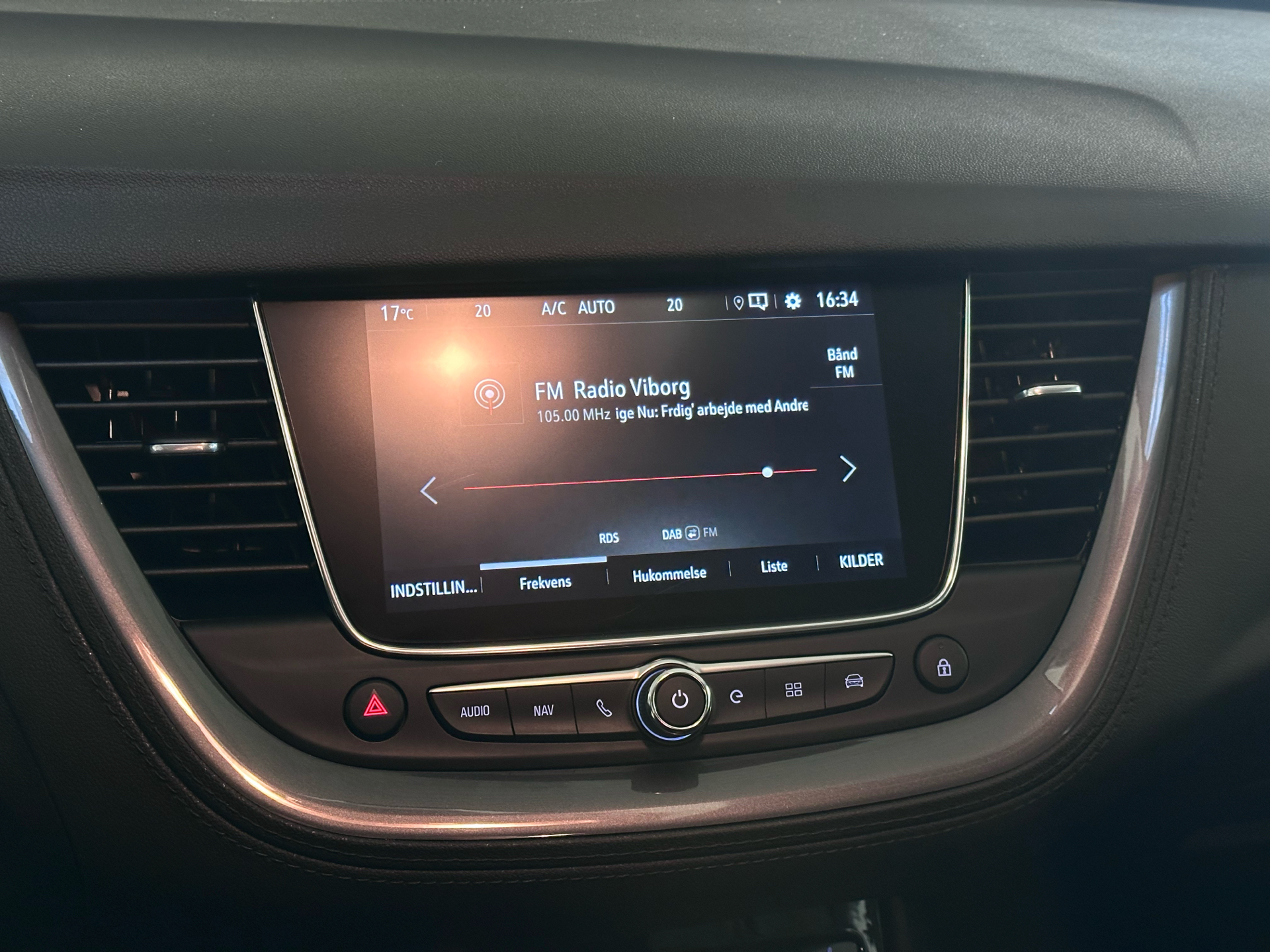 Billede af Opel Grandland X 1,6 PHEV  Plugin-hybrid Ultimate 225HK 5d 8g Aut.