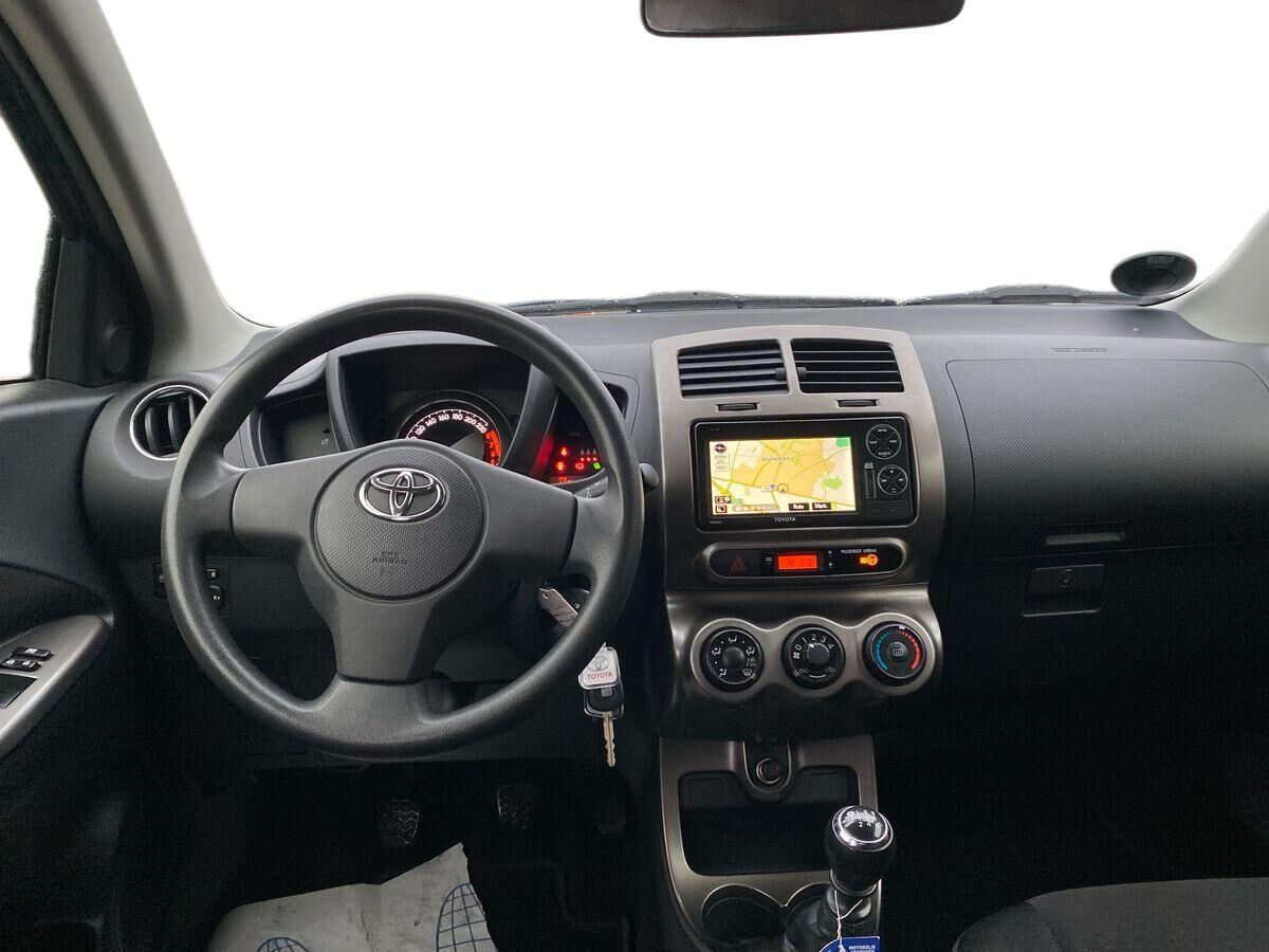 Billede af Toyota Urban Cruiser 1,3 VVT-I T1 100HK 5d