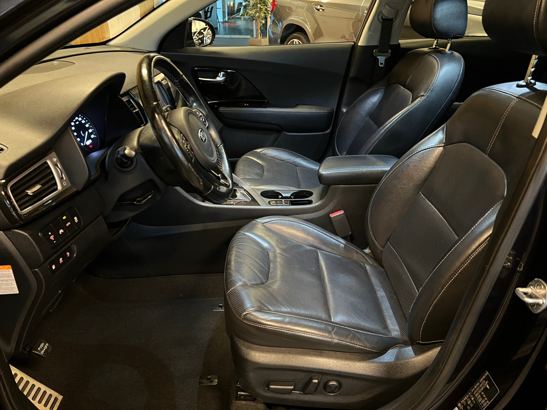 Billede af Kia Niro 1,6 GDI PHEV  Plugin-hybrid Advance DCT 141HK 5d 6g Aut.