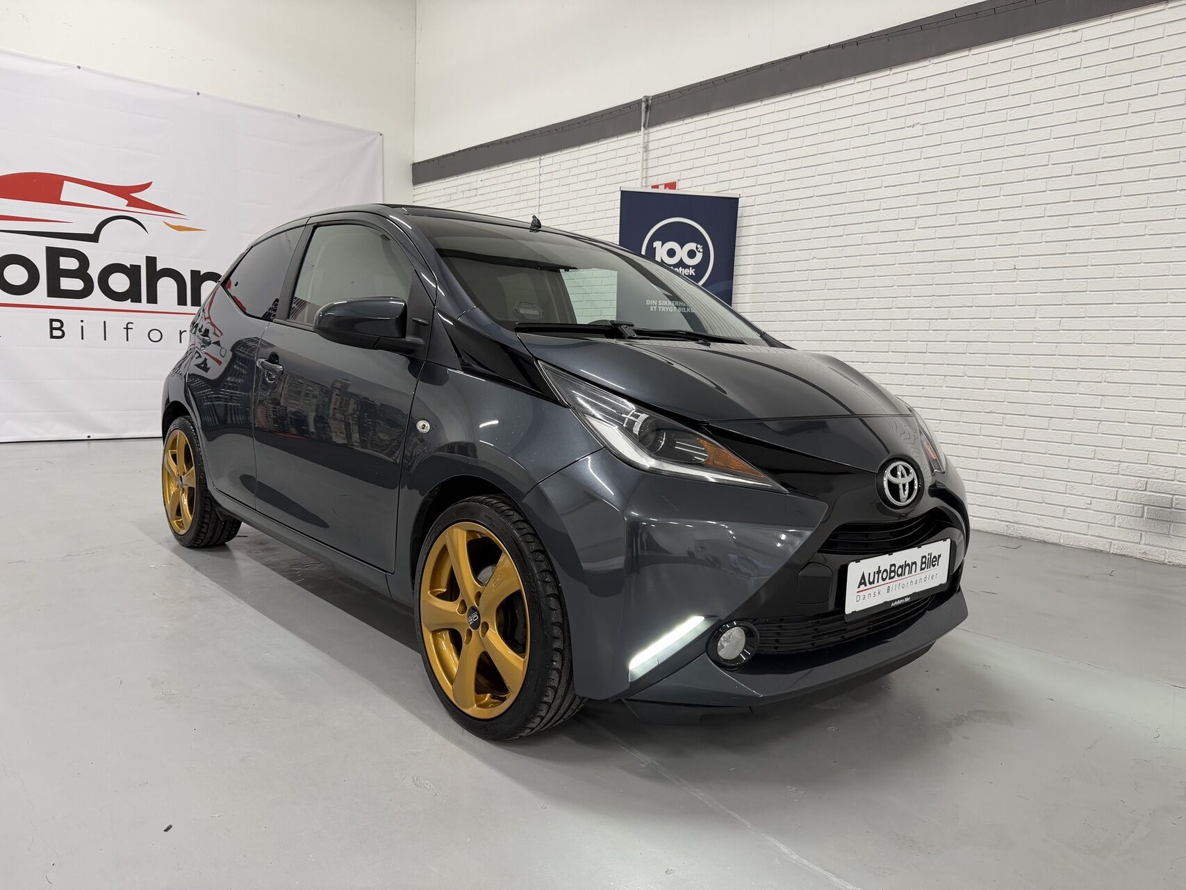 Billede af Toyota Aygo 1,0 VVT-I X-Wave Sky 69HK 5d