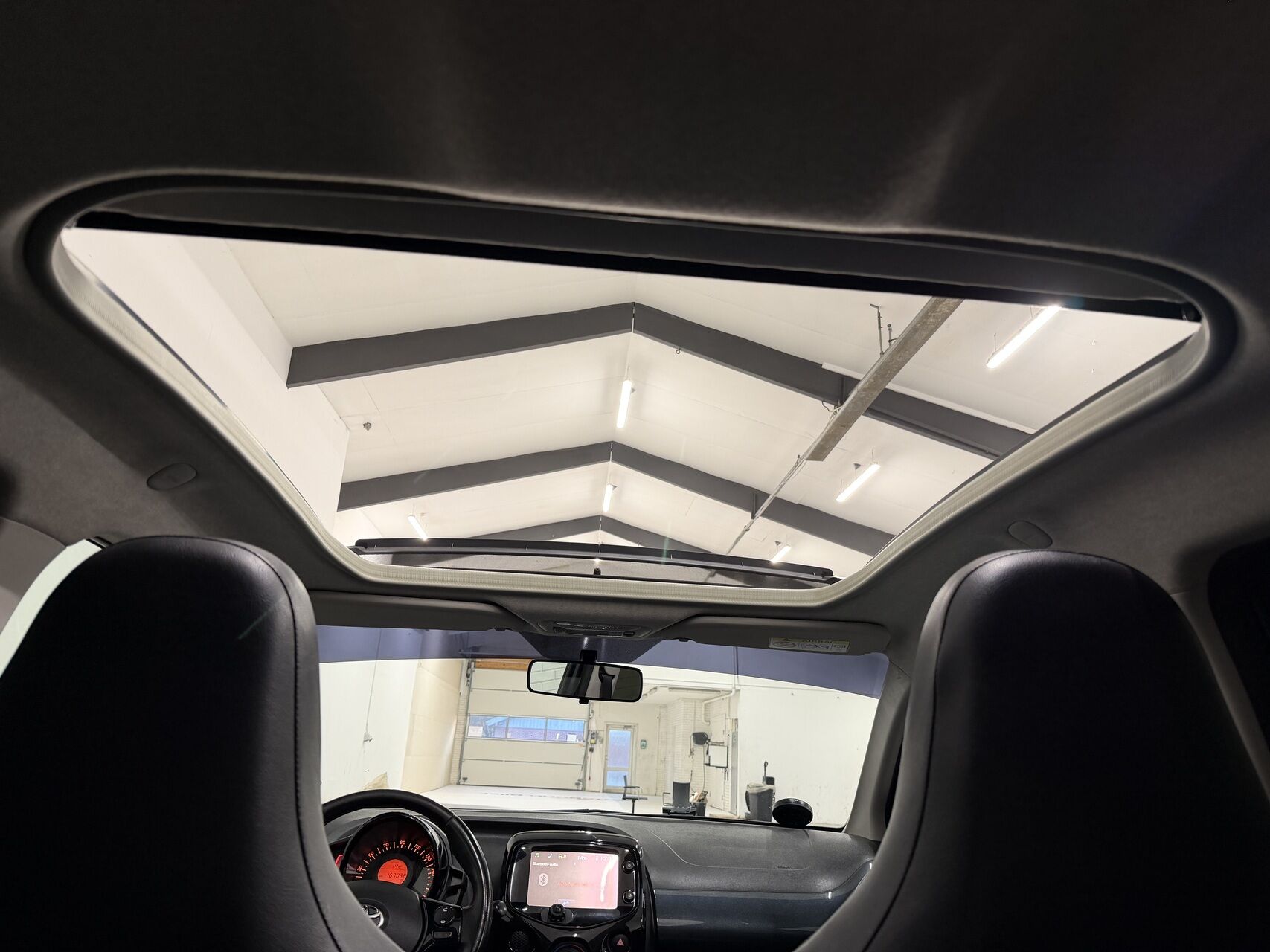 Billede af Toyota Aygo 1,0 VVT-I X-Wave Sky 69HK 5d