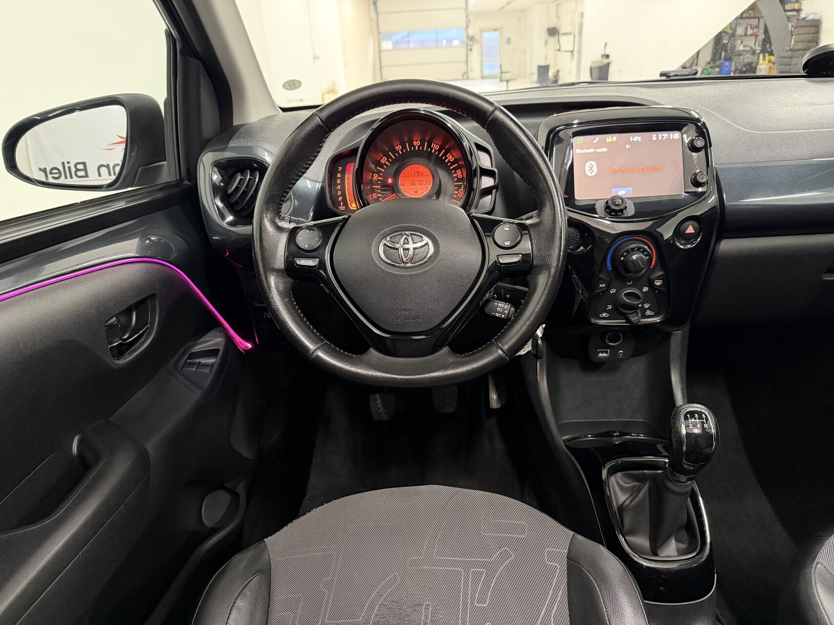 Billede af Toyota Aygo 1,0 VVT-I X-Wave Sky 69HK 5d
