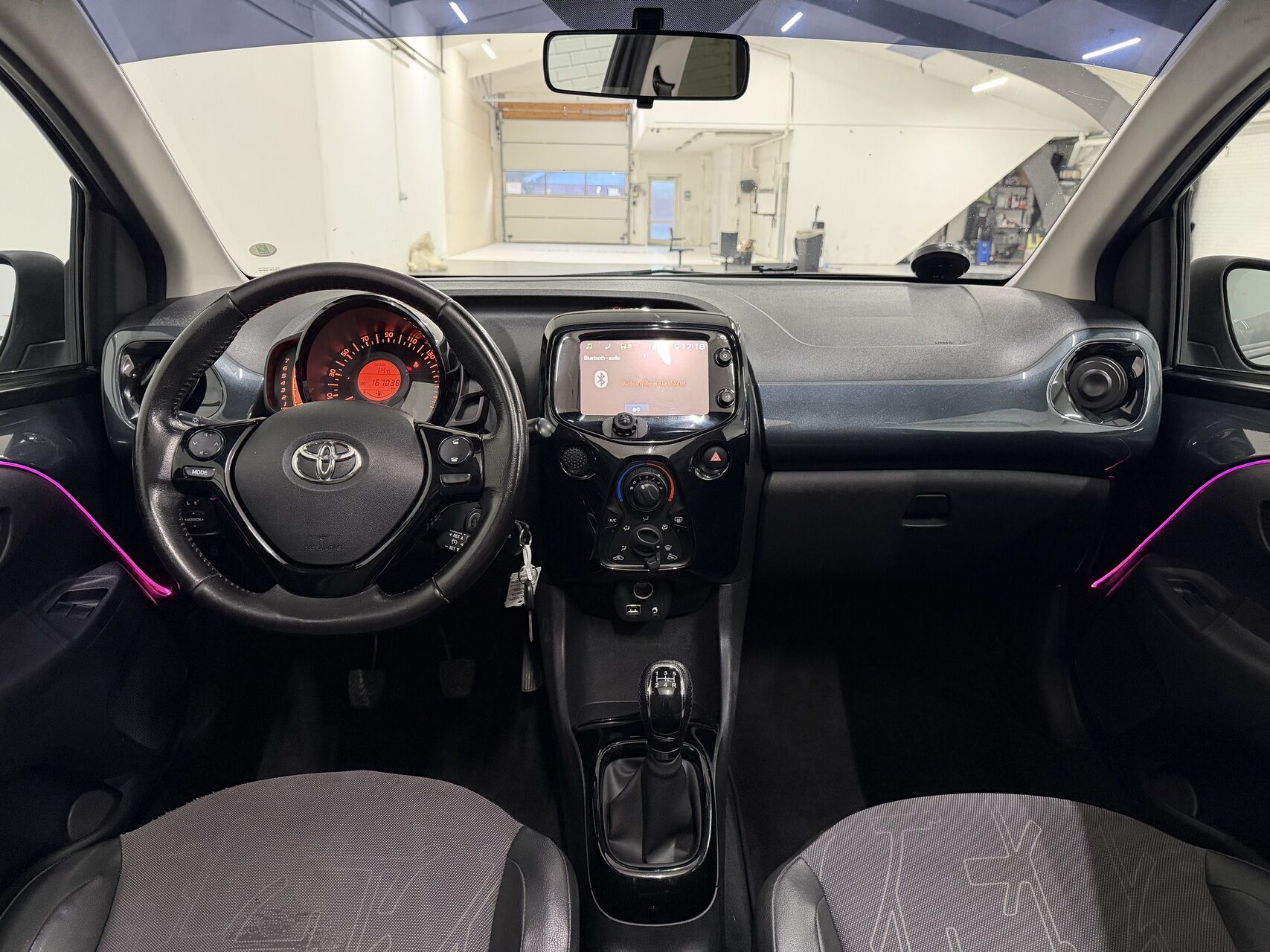 Billede af Toyota Aygo 1,0 VVT-I X-Wave Sky 69HK 5d