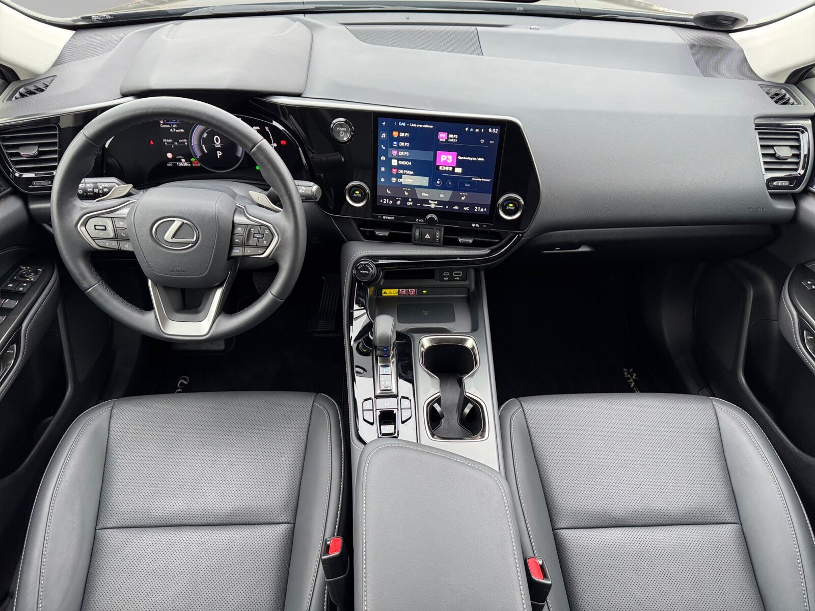 Billede af Lexus NX 450h+ 2,5 Plugin-hybrid Business Plus 4WD 309HK 5d Trinl. Gear