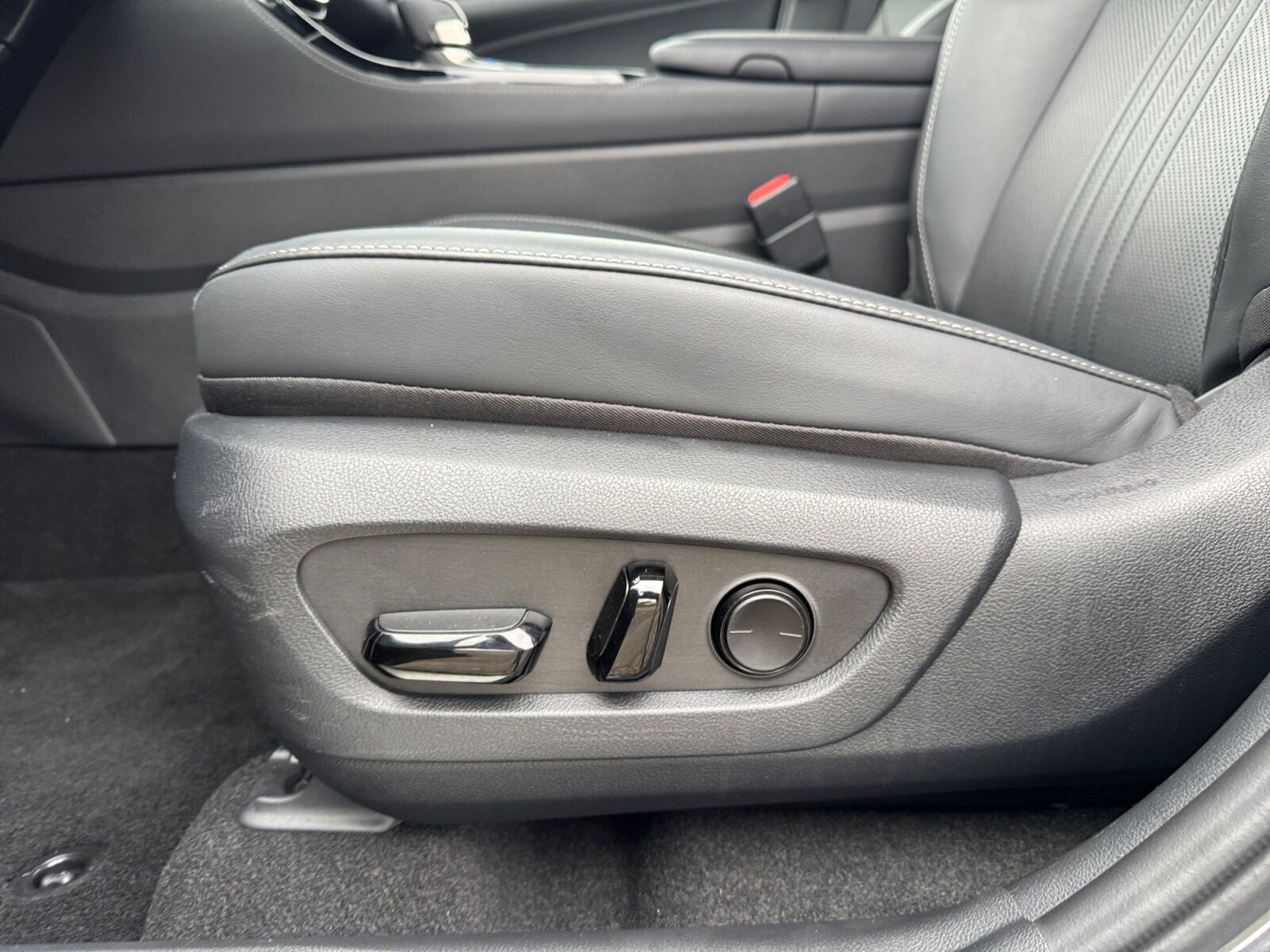 Billede af Lexus NX 450h+ 2,5 Plugin-hybrid Business Plus 4WD 309HK 5d Trinl. Gear