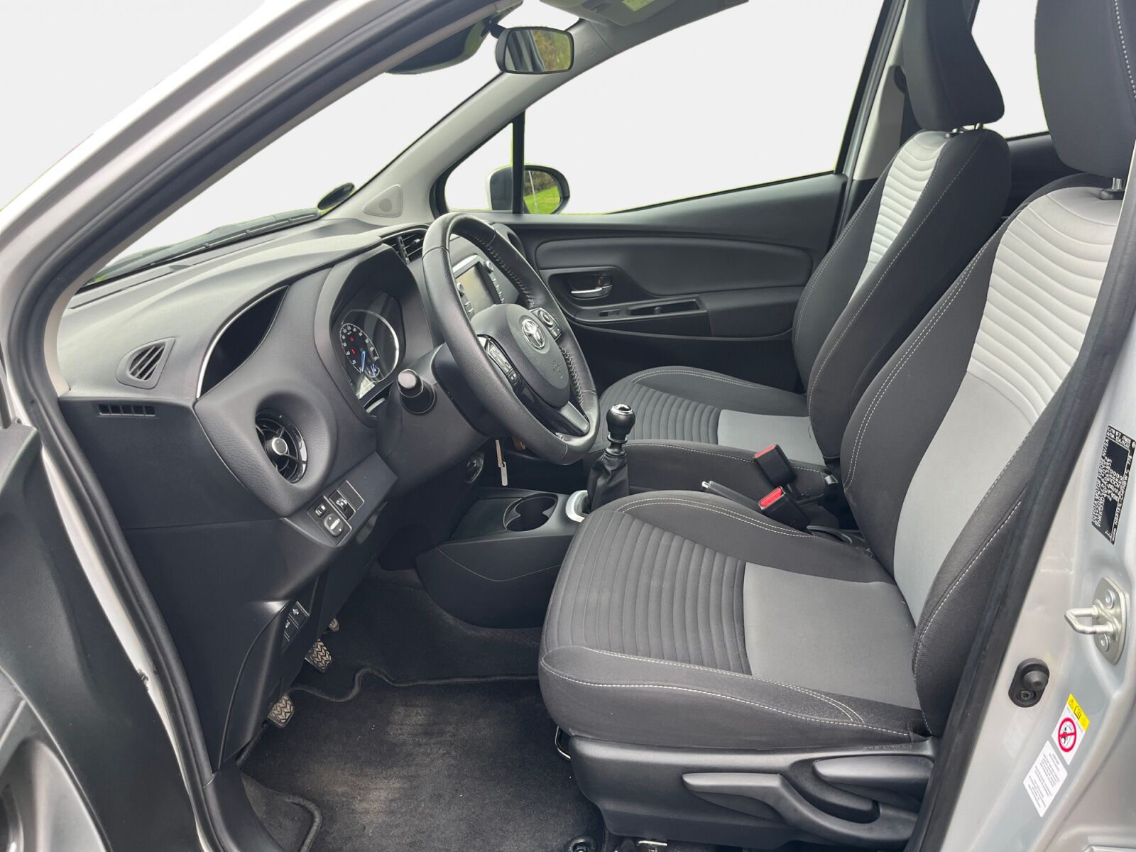 Billede af Toyota Yaris 1,5 VVT-I T2 Premium 111HK 5d 6g