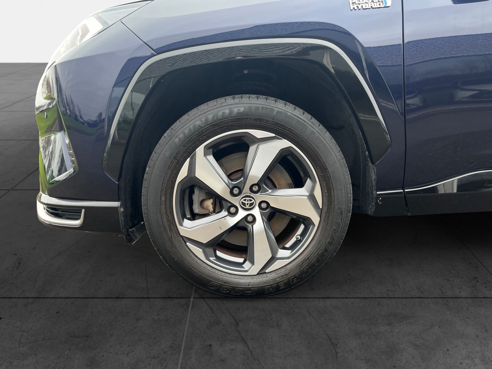 Billede af Toyota RAV4 Plug-in 2,5 Plugin-hybrid H3 Premium AWD 306HK 5d 6g Aut.