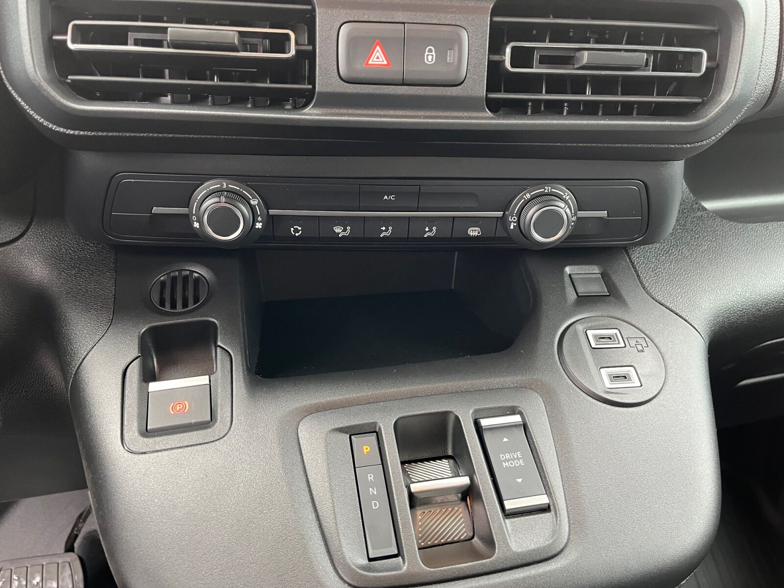 Billede af Toyota Proace City Electric Medium EL Comfort Master 1 Skydedør 136HK Van Aut.