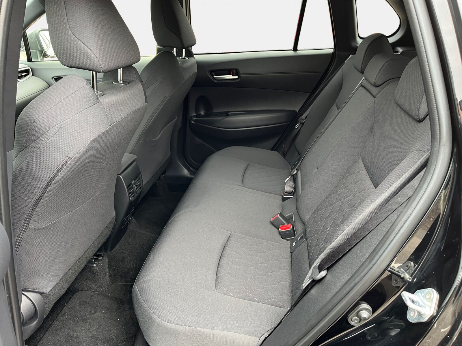 Billede af Toyota Corolla Cross 1,8 Hybrid Style Comfort 140HK 5d Aut.