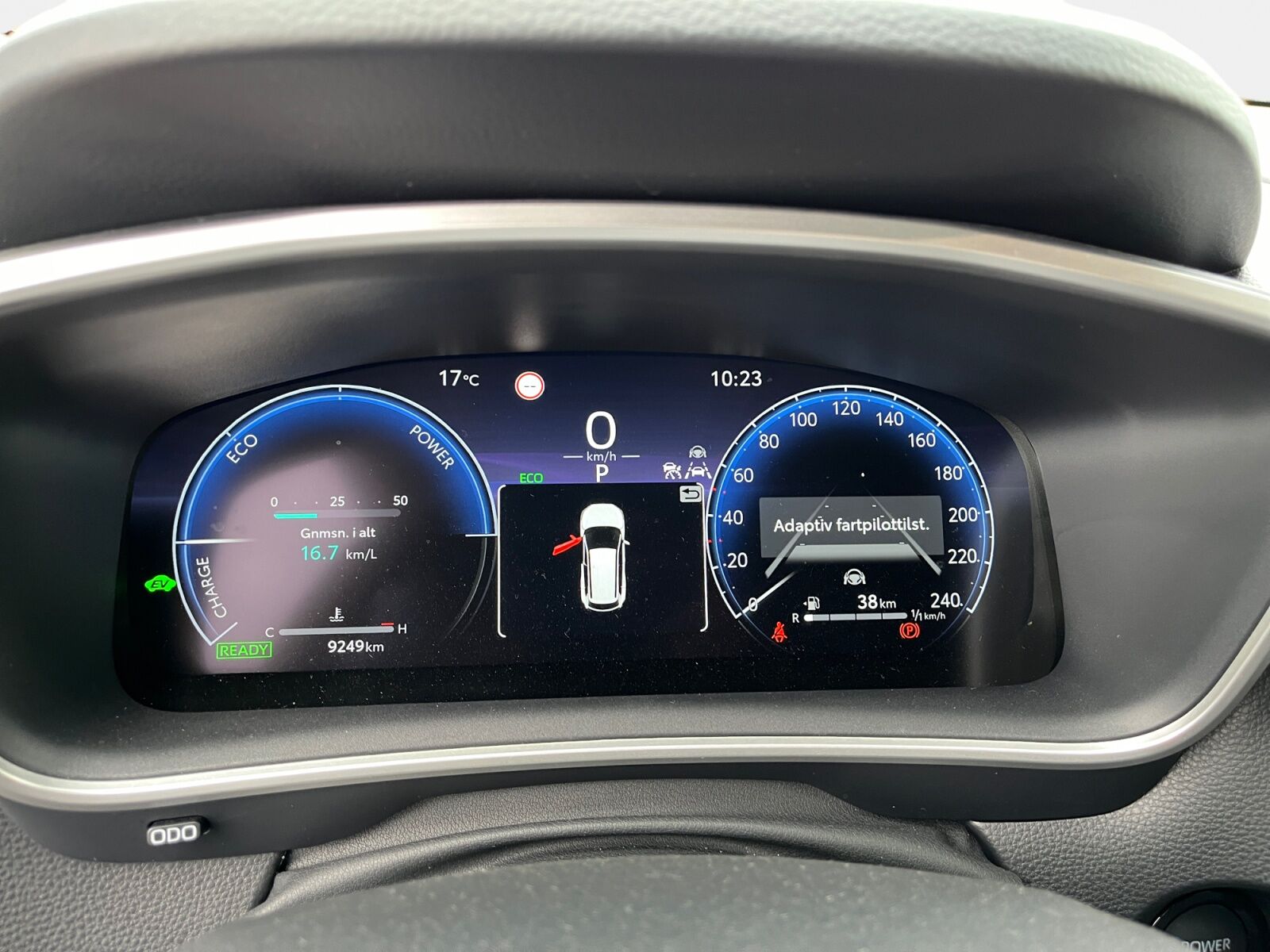 Billede af Toyota Corolla Cross 1,8 Hybrid Style Comfort 140HK 5d Aut.