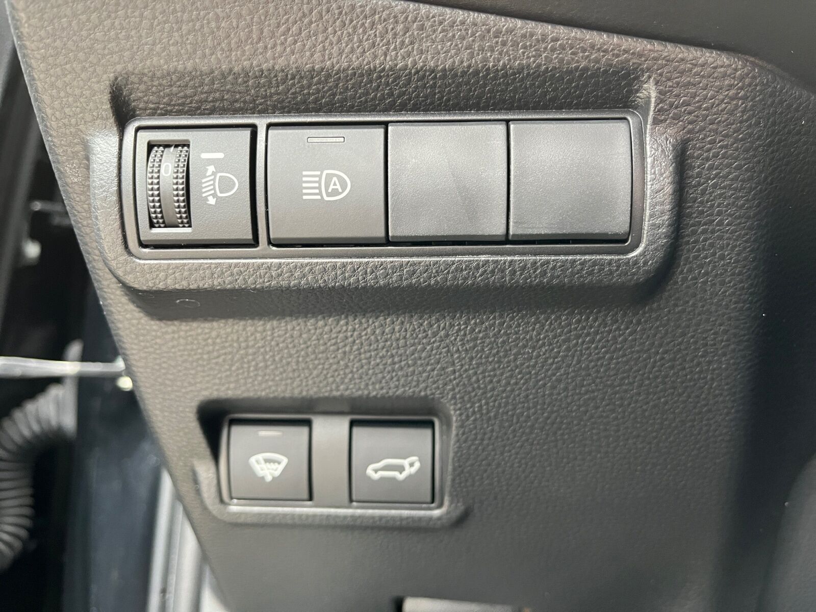 Billede af Toyota Corolla Cross 1,8 Hybrid Style Comfort 140HK 5d Aut.